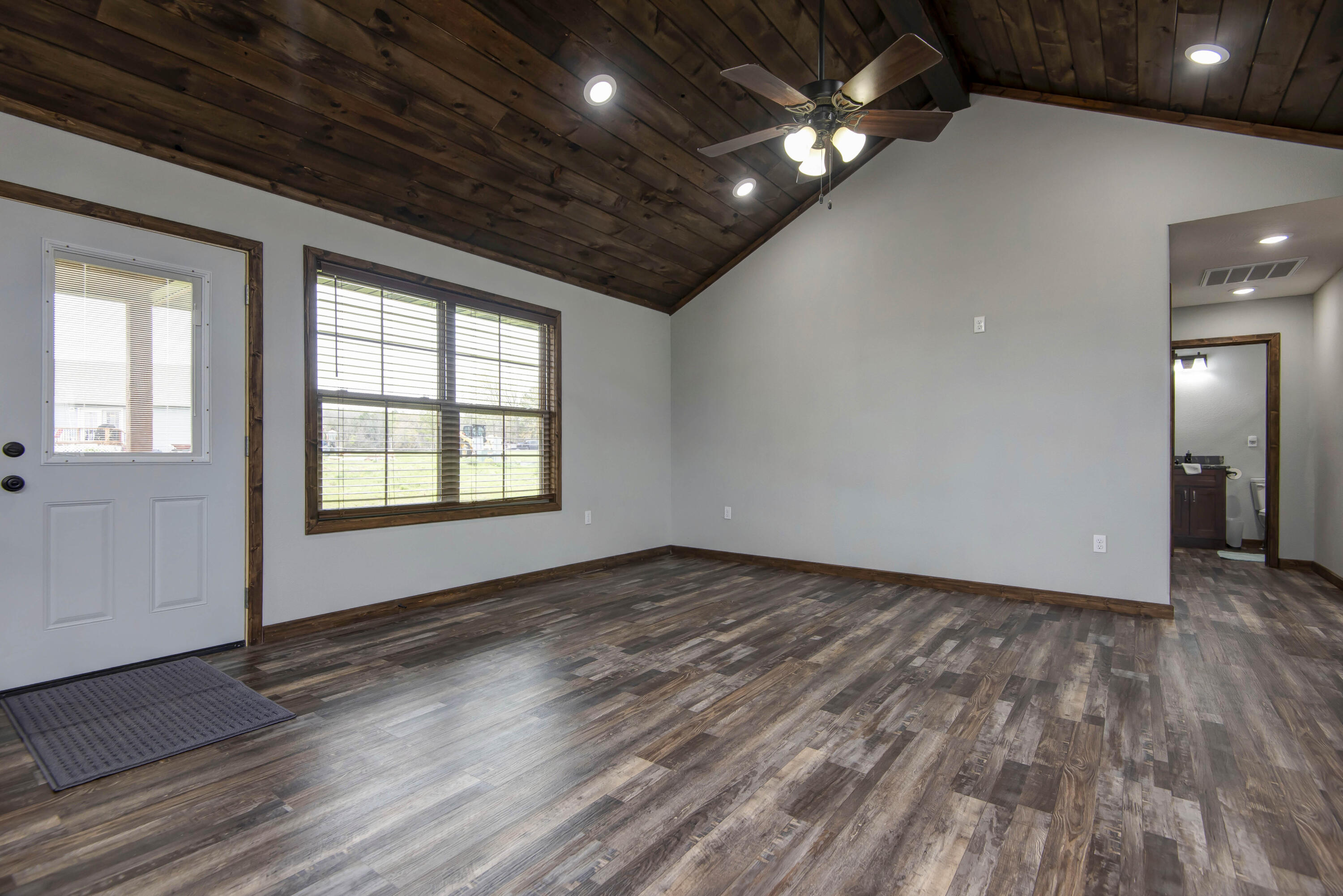 150 Sunshine Avenue Property Photo 15