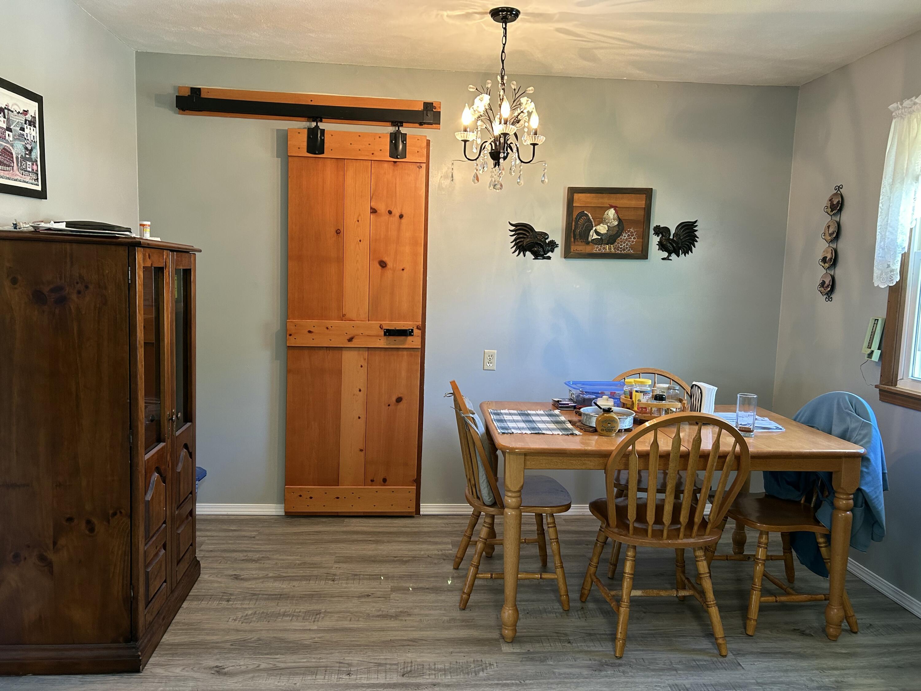 1531 West Chestnut Street Property Photo 6