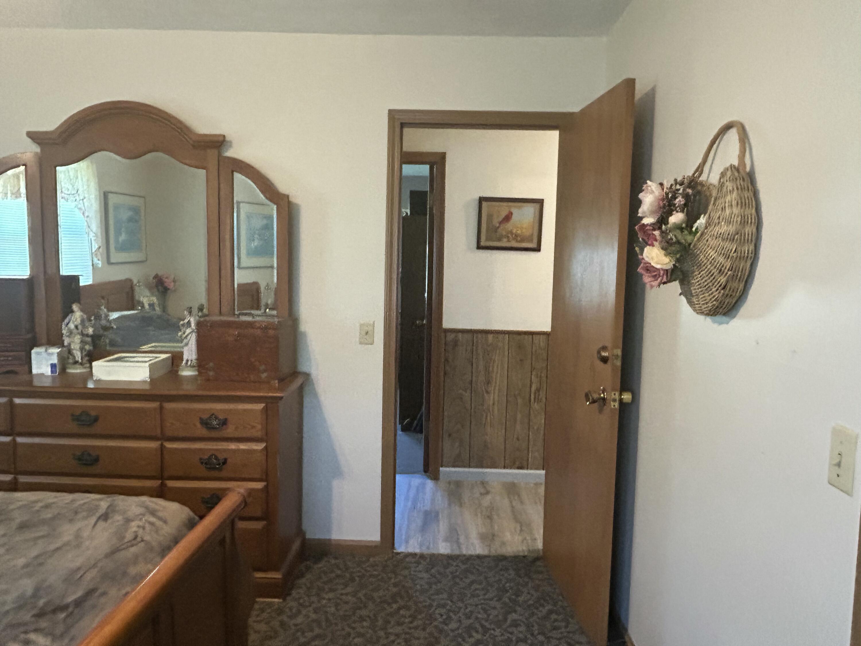 1531 West Chestnut Street Property Photo 13