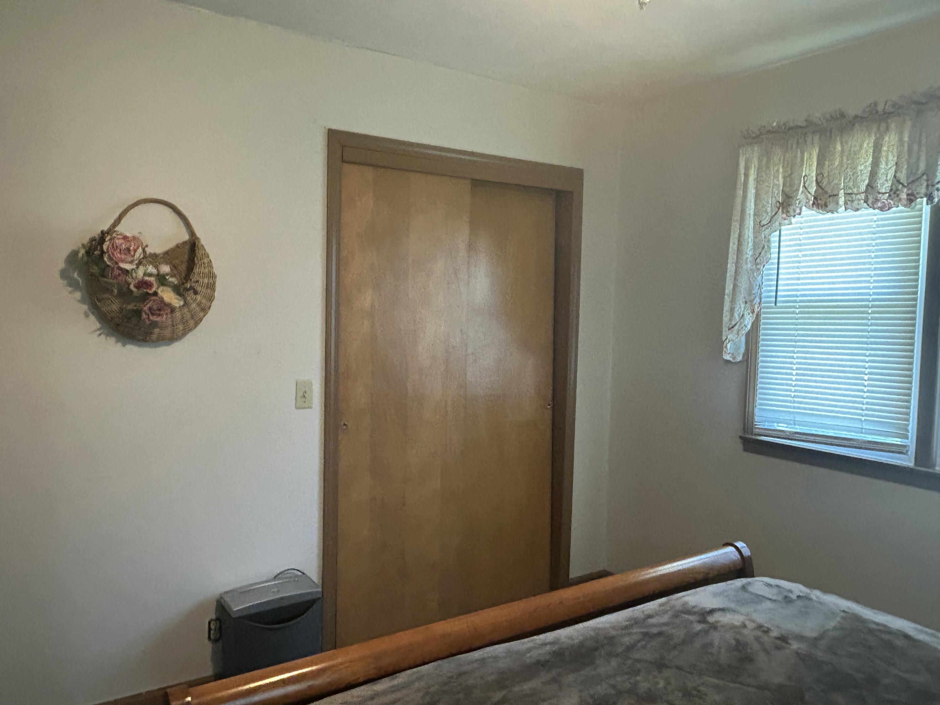 1531 West Chestnut Street Property Photo 15