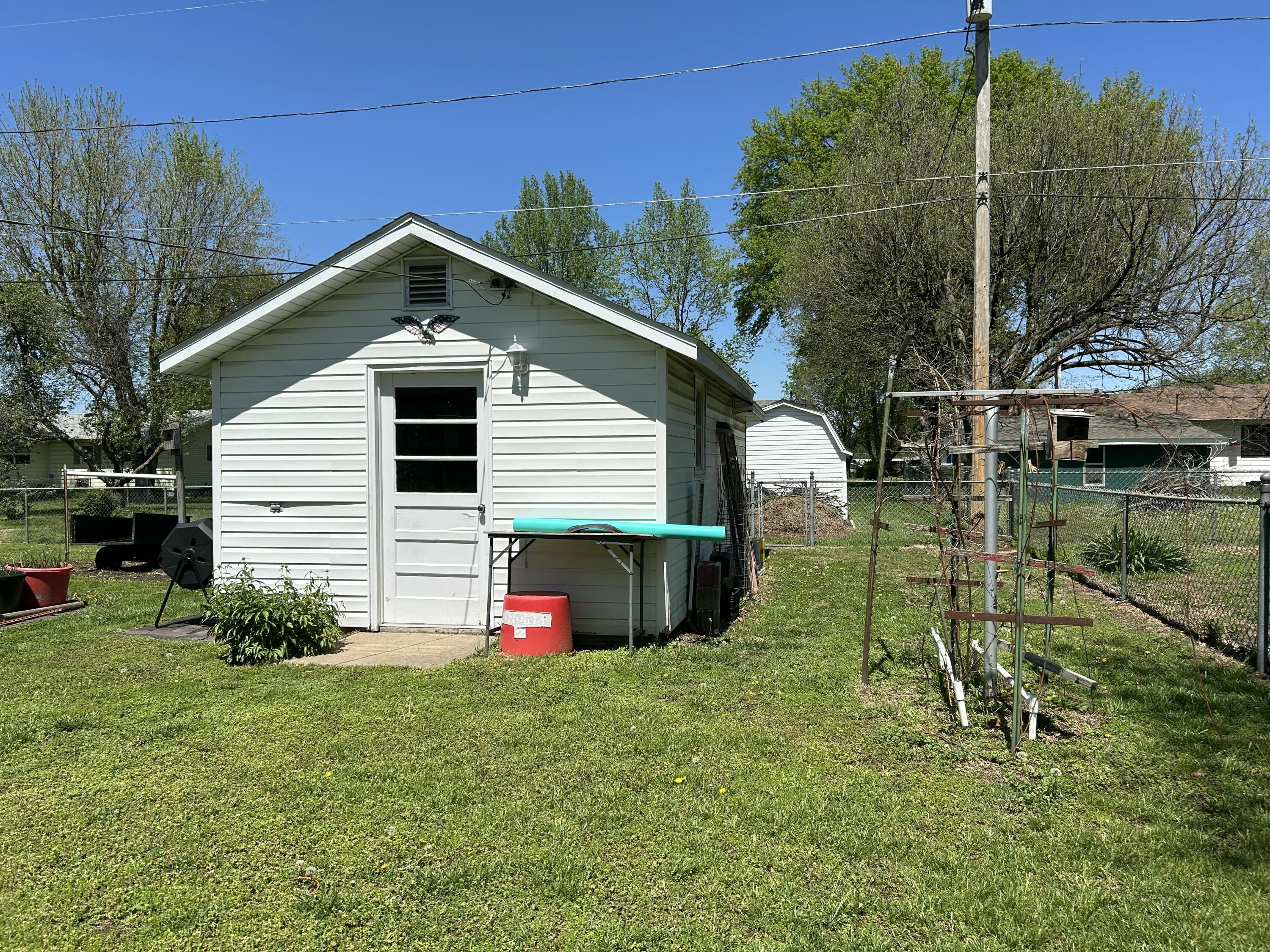 1531 West Chestnut Street Property Photo 41