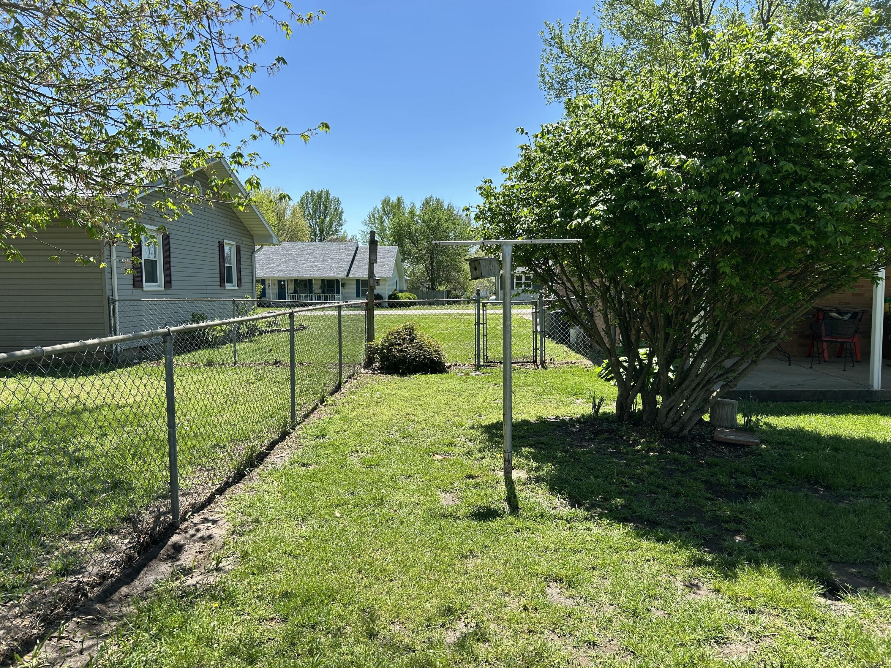 1531 West Chestnut Street Property Photo 44