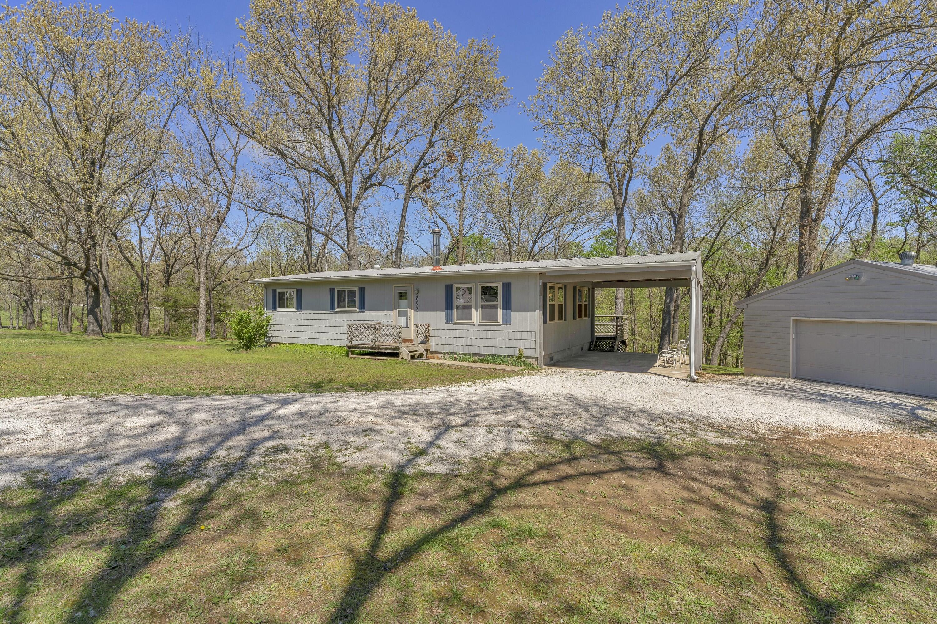 20055 South 1515 Road Property Photo