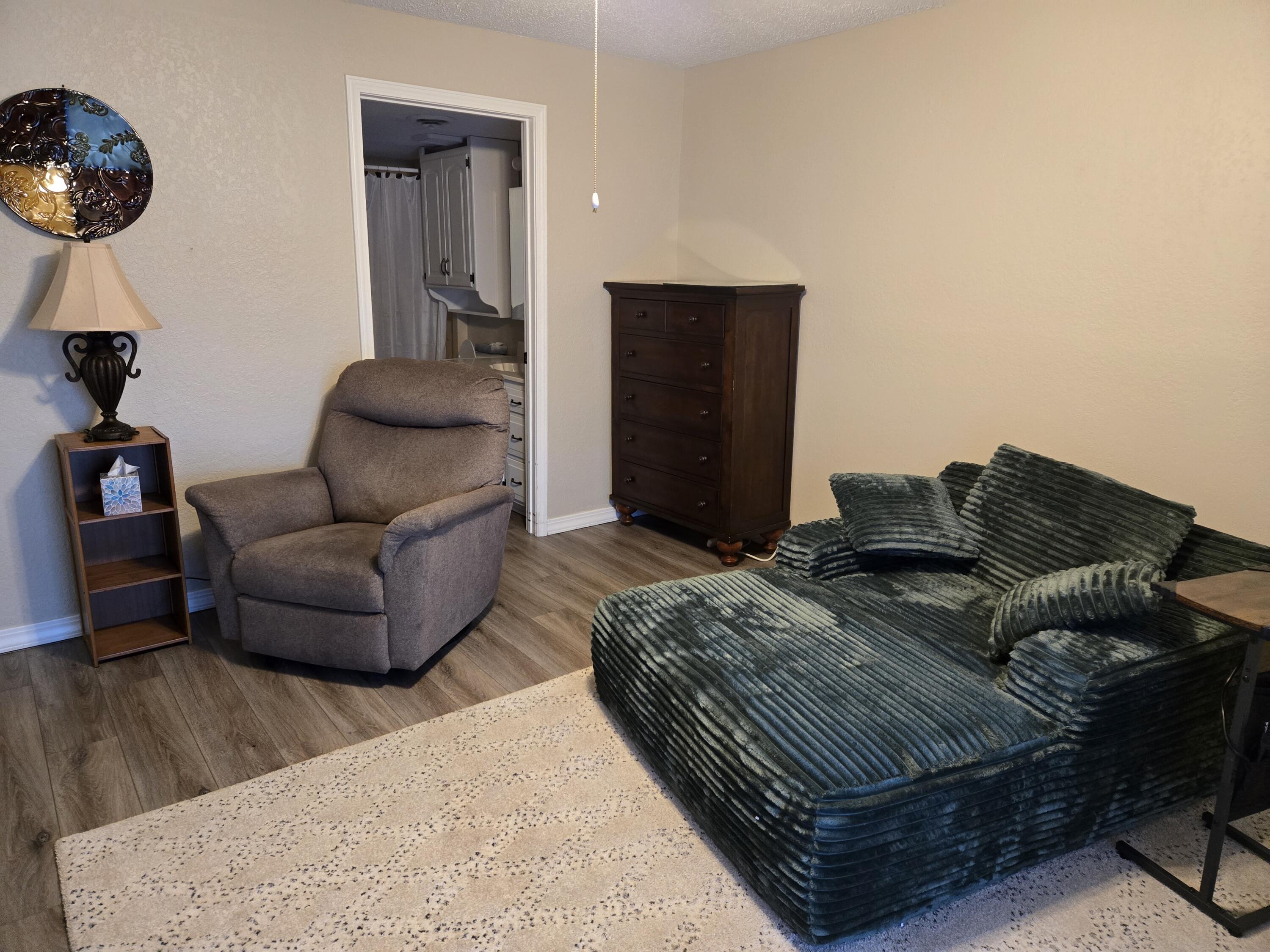 180 Wilshire Drive Property Photo 14