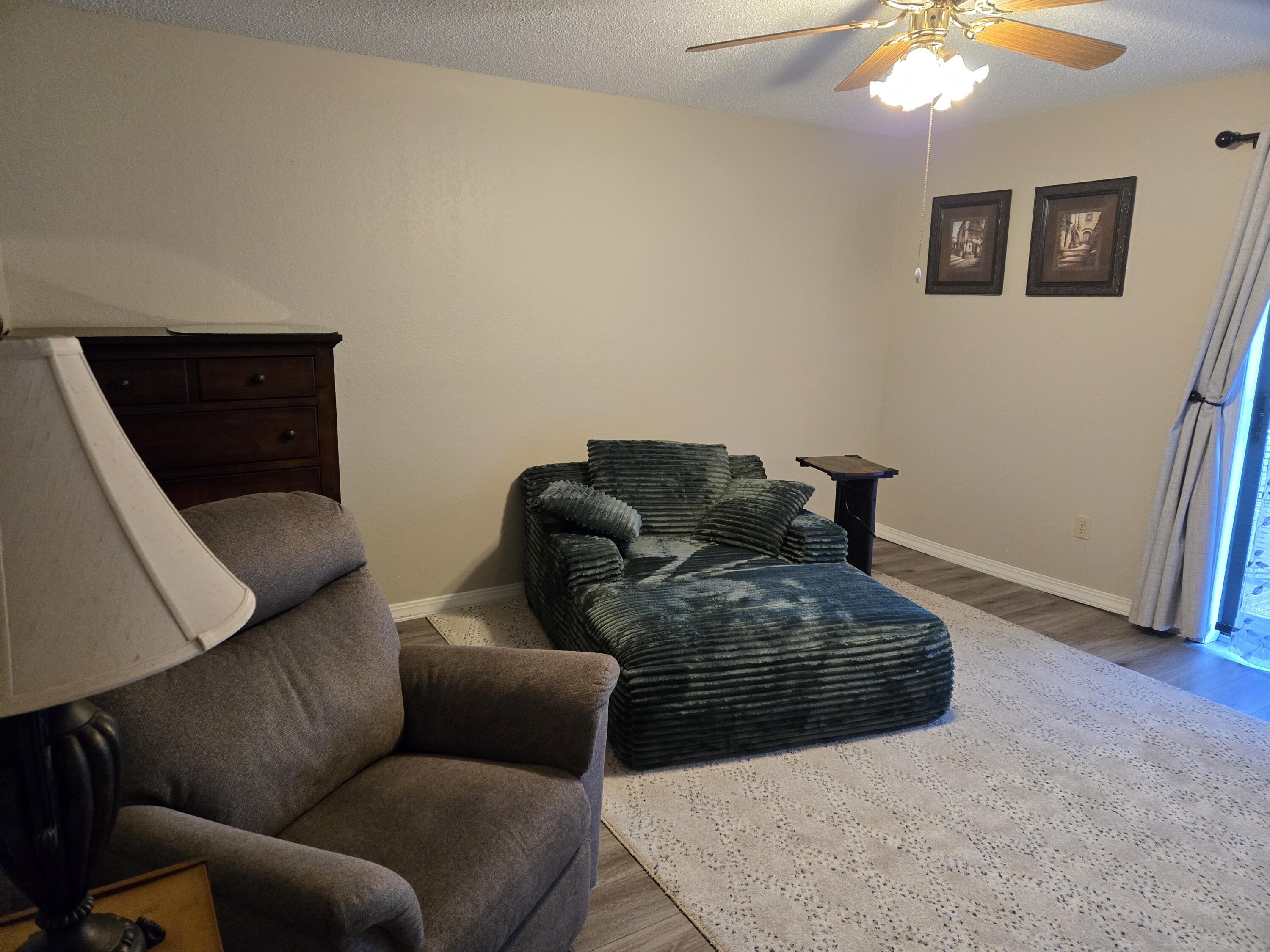 180 Wilshire Drive Property Photo 15