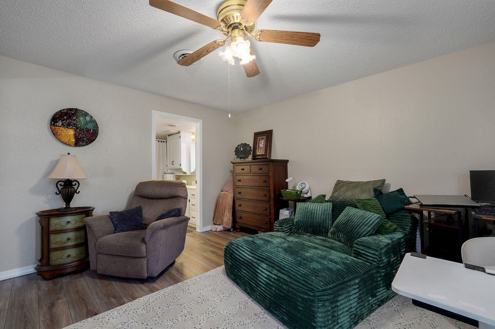 180 Wilshire Drive Property Photo 16