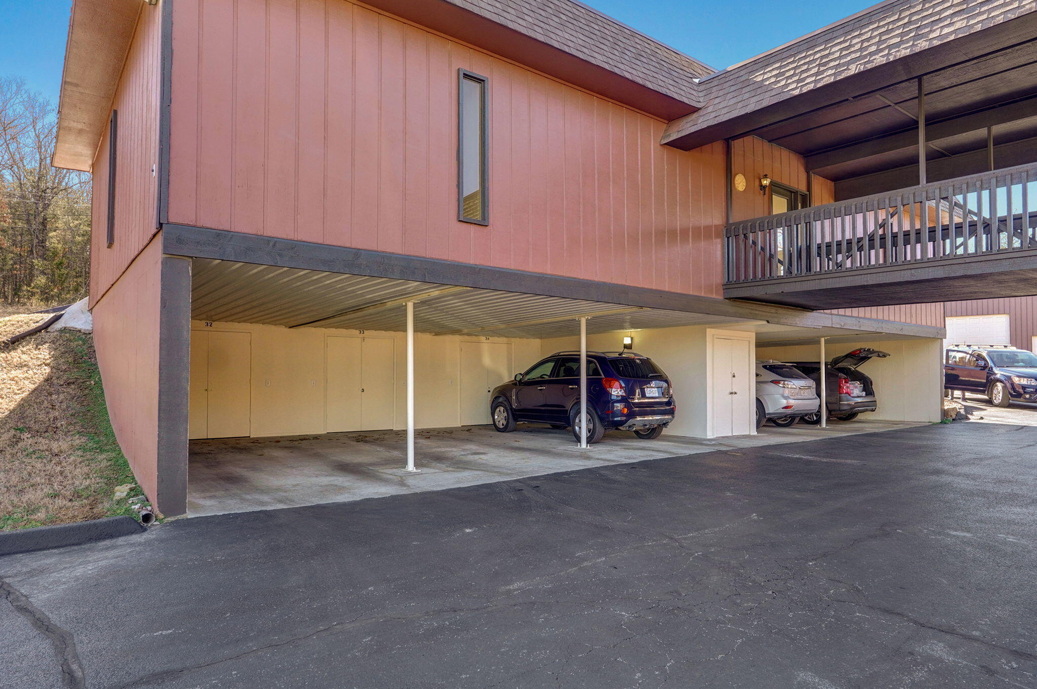 180 Wilshire Drive Property Photo 26