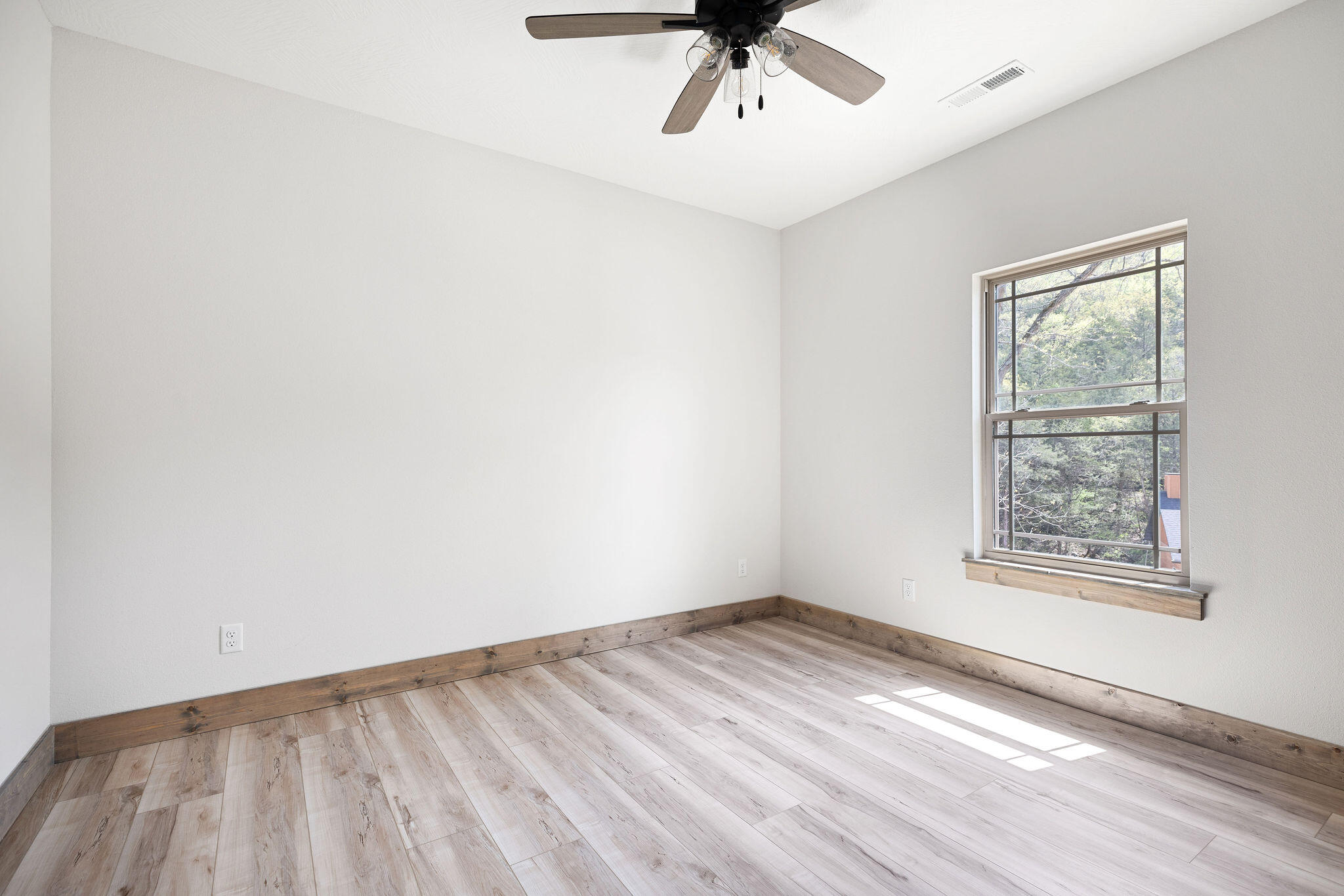 132 Backwoods Loop Property Photo 24
