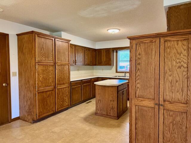 700 Ridgeway Property Photo 9