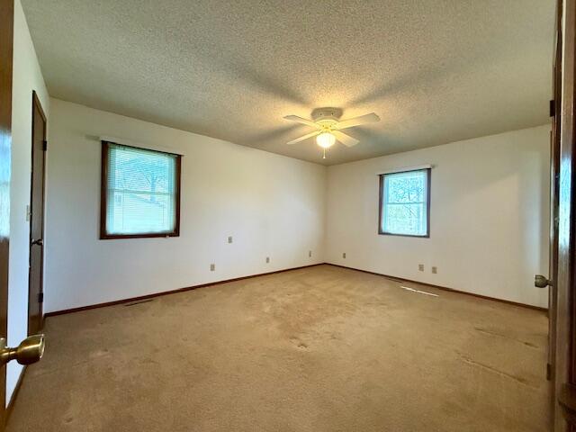 700 Ridgeway Property Photo 17