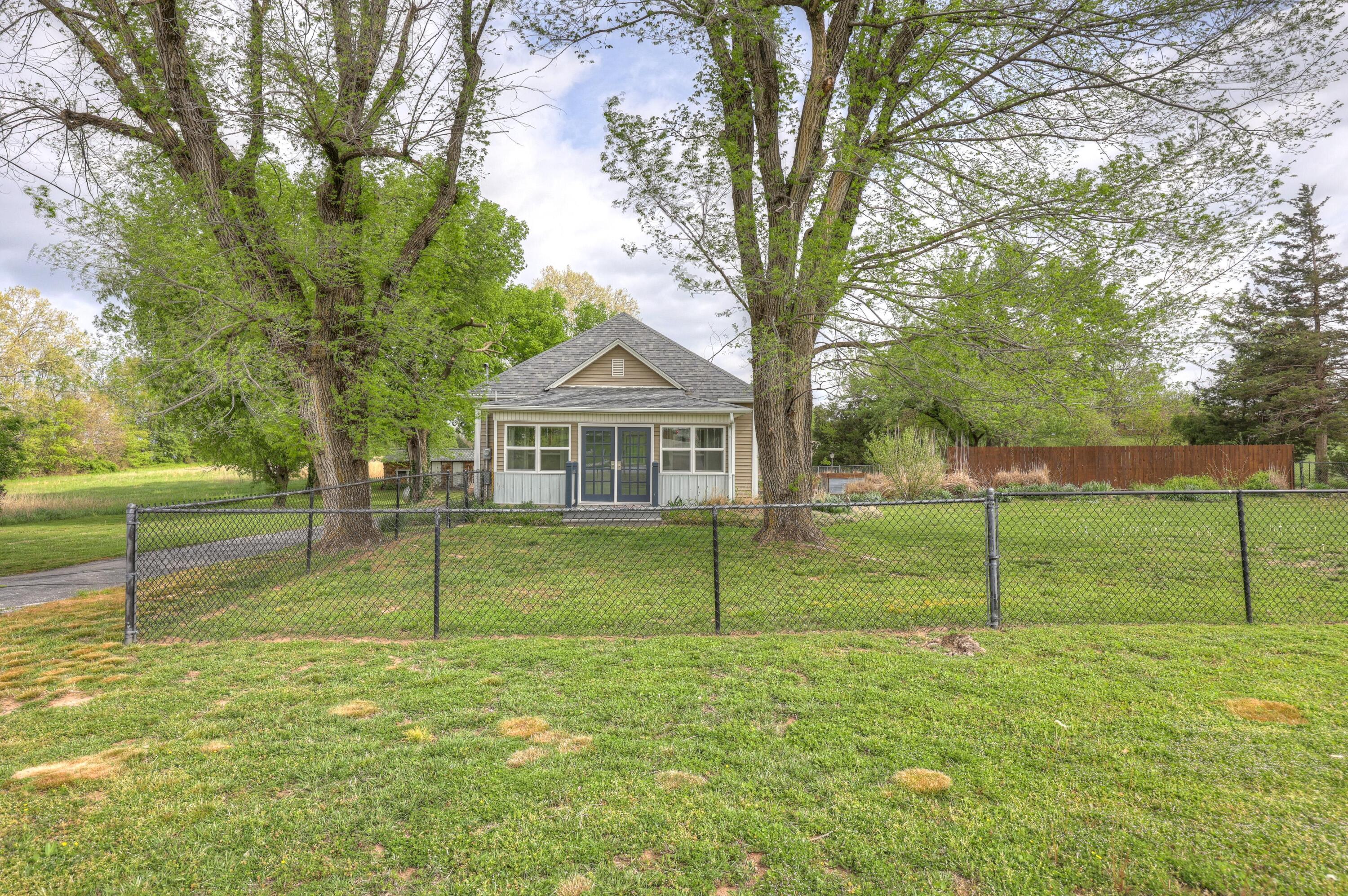 16549 Inca Road Property Photo 3