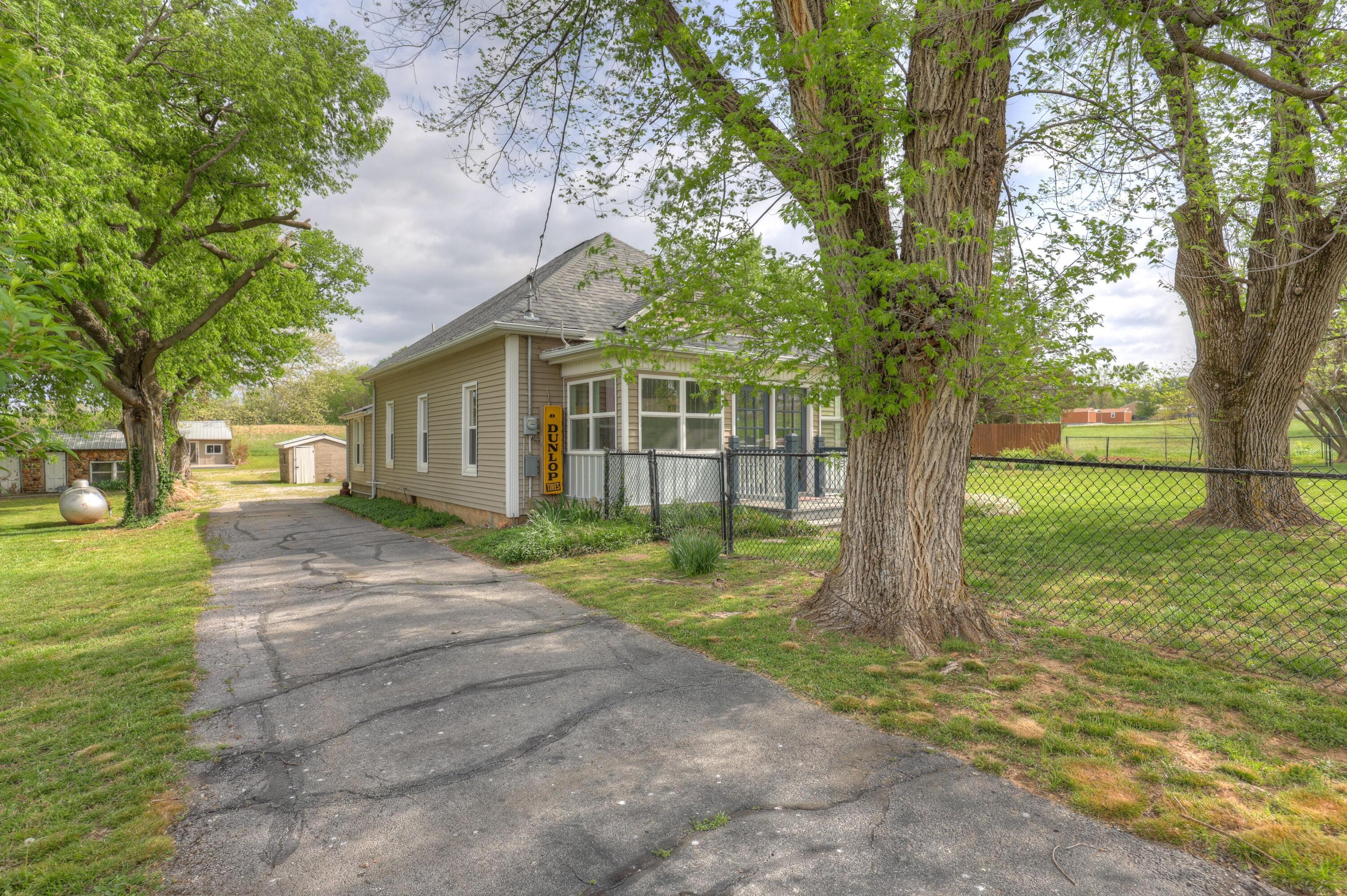 16549 Inca Road Property Photo 4