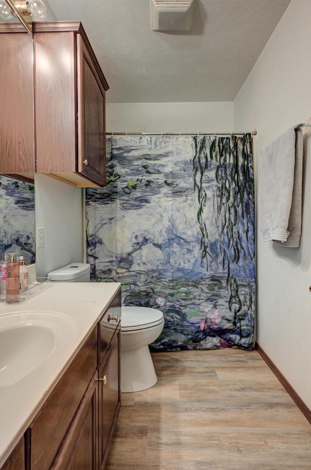 208 Miller Way Property Photo 7