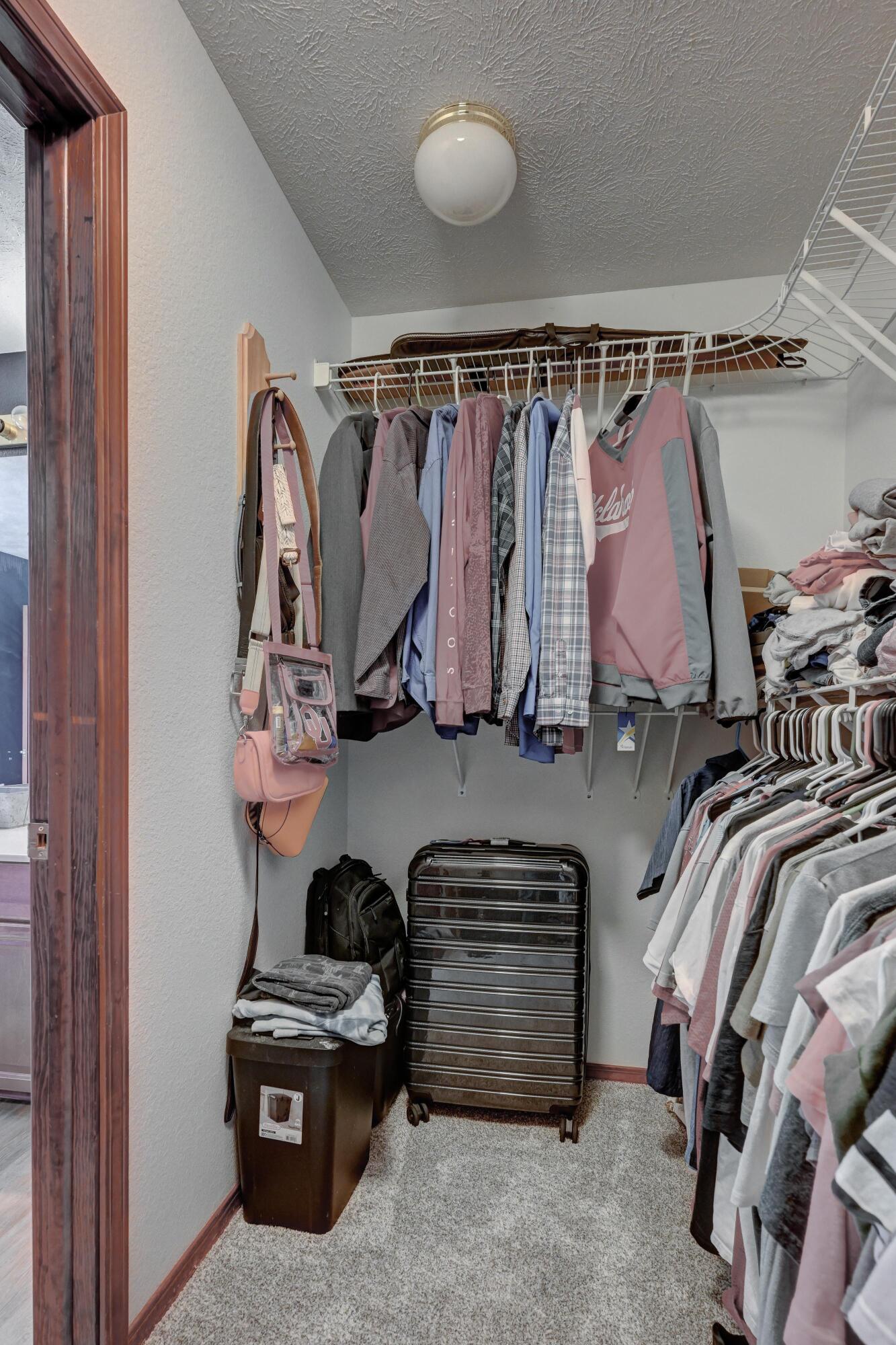 208 Miller Way Property Photo 14