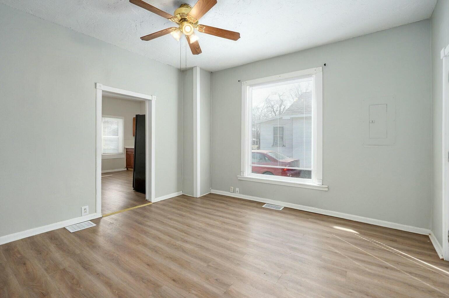 1452 East Florida Street Property Photo 6