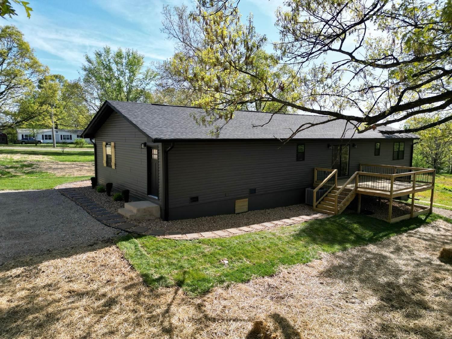 625 County Road 1280 Property Photo 5