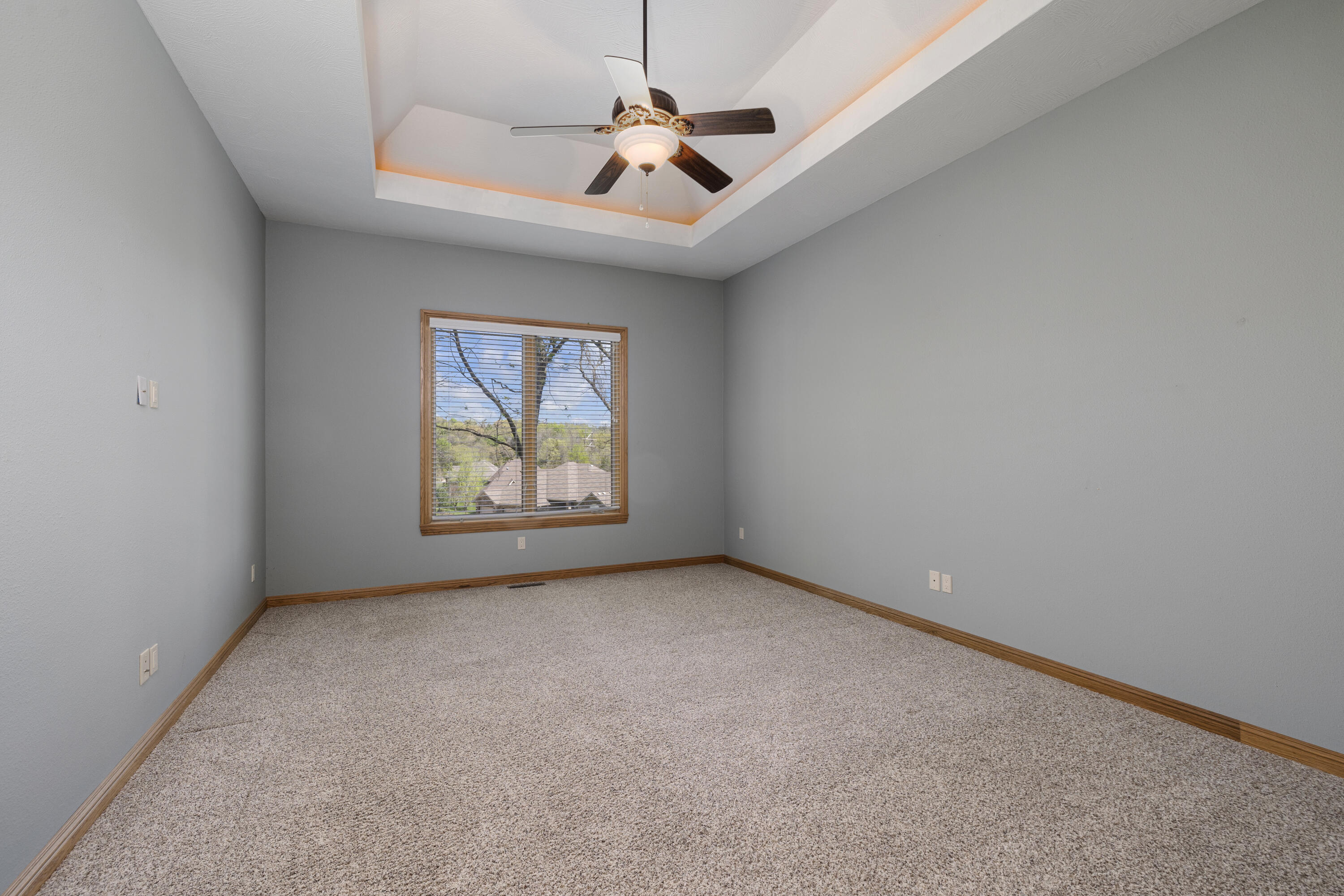 1619 East Wood Oaks Street Property Photo 24