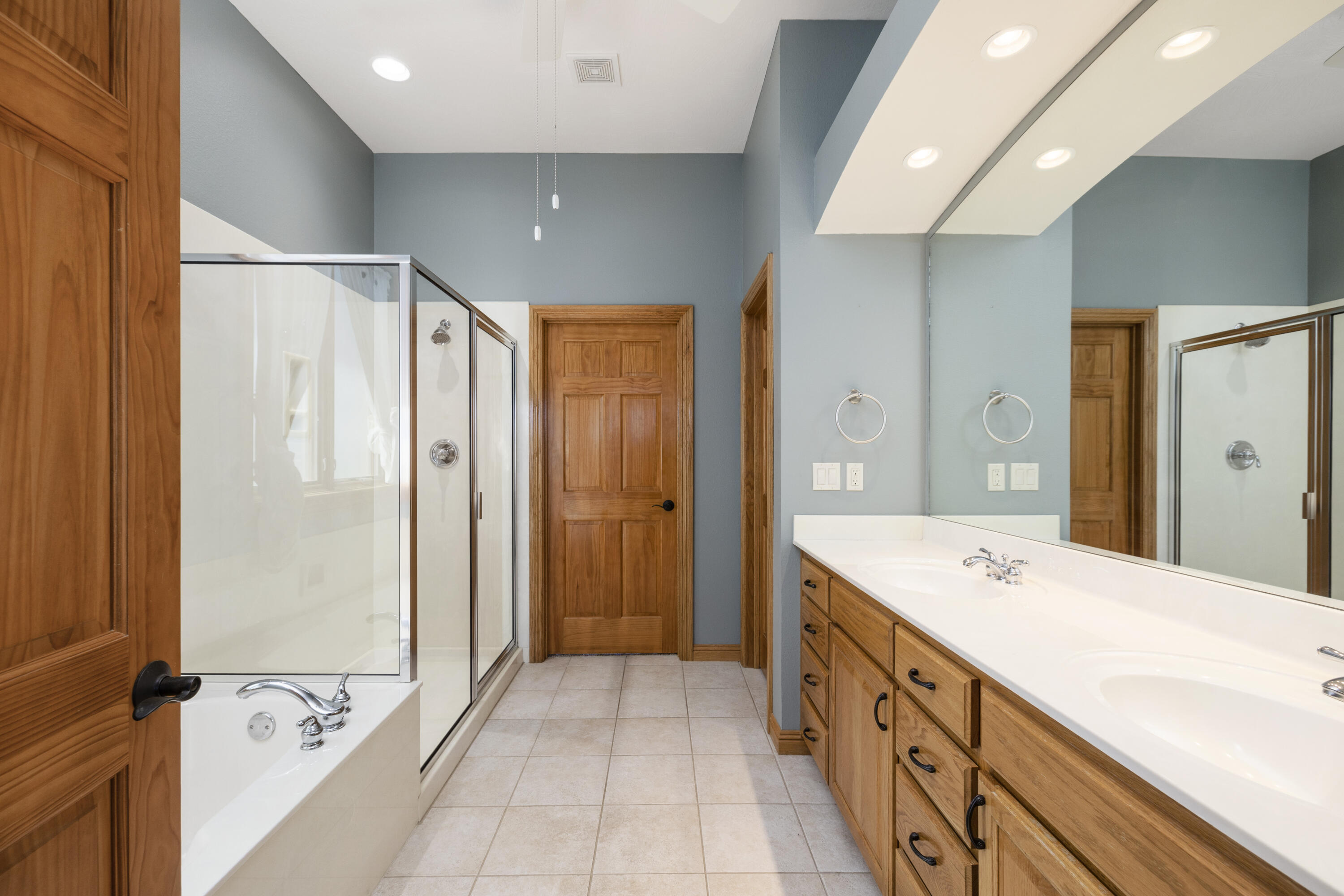 1619 East Wood Oaks Street Property Photo 25