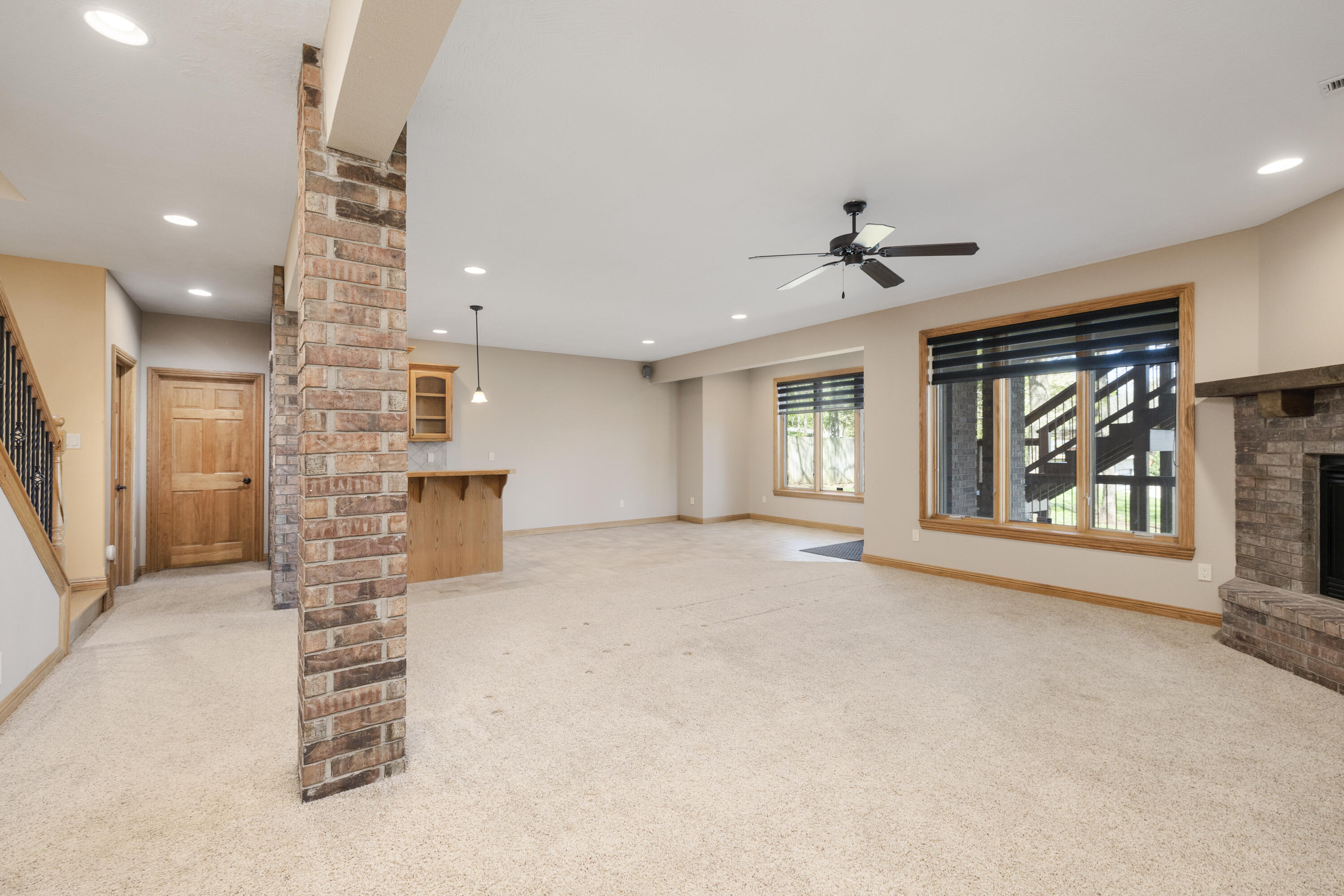 1619 East Wood Oaks Street Property Photo 43
