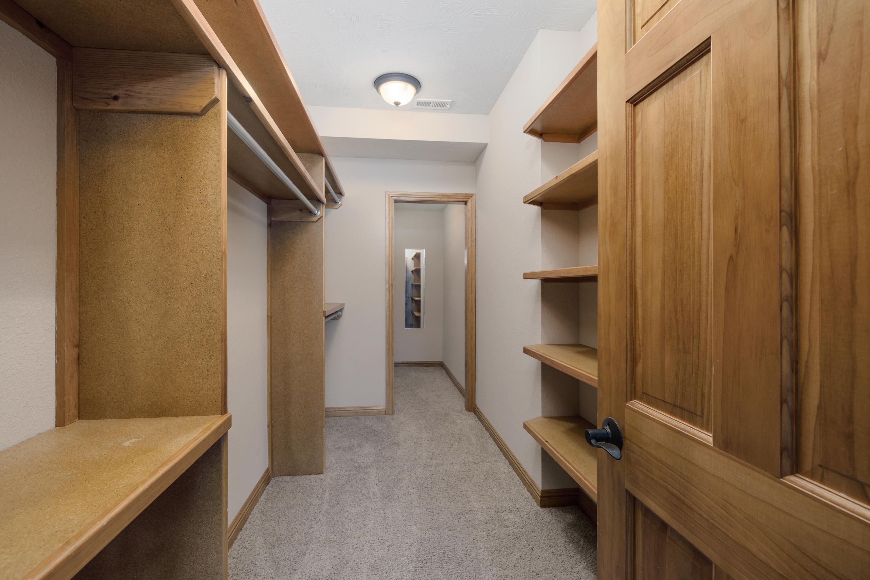 1619 East Wood Oaks Street Property Photo 47