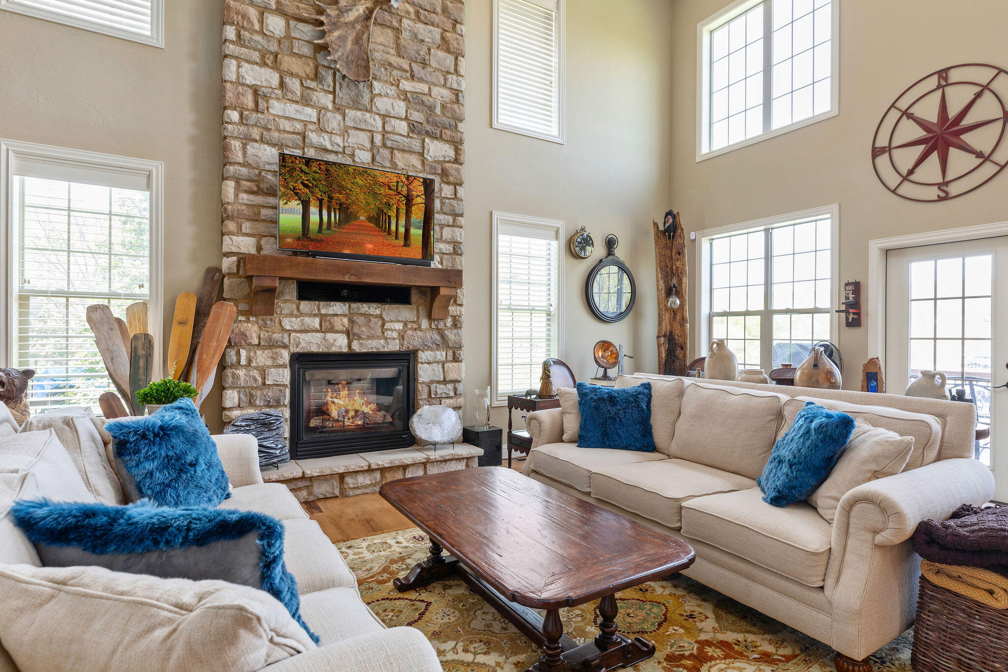 145 The Provence Property Photo 11