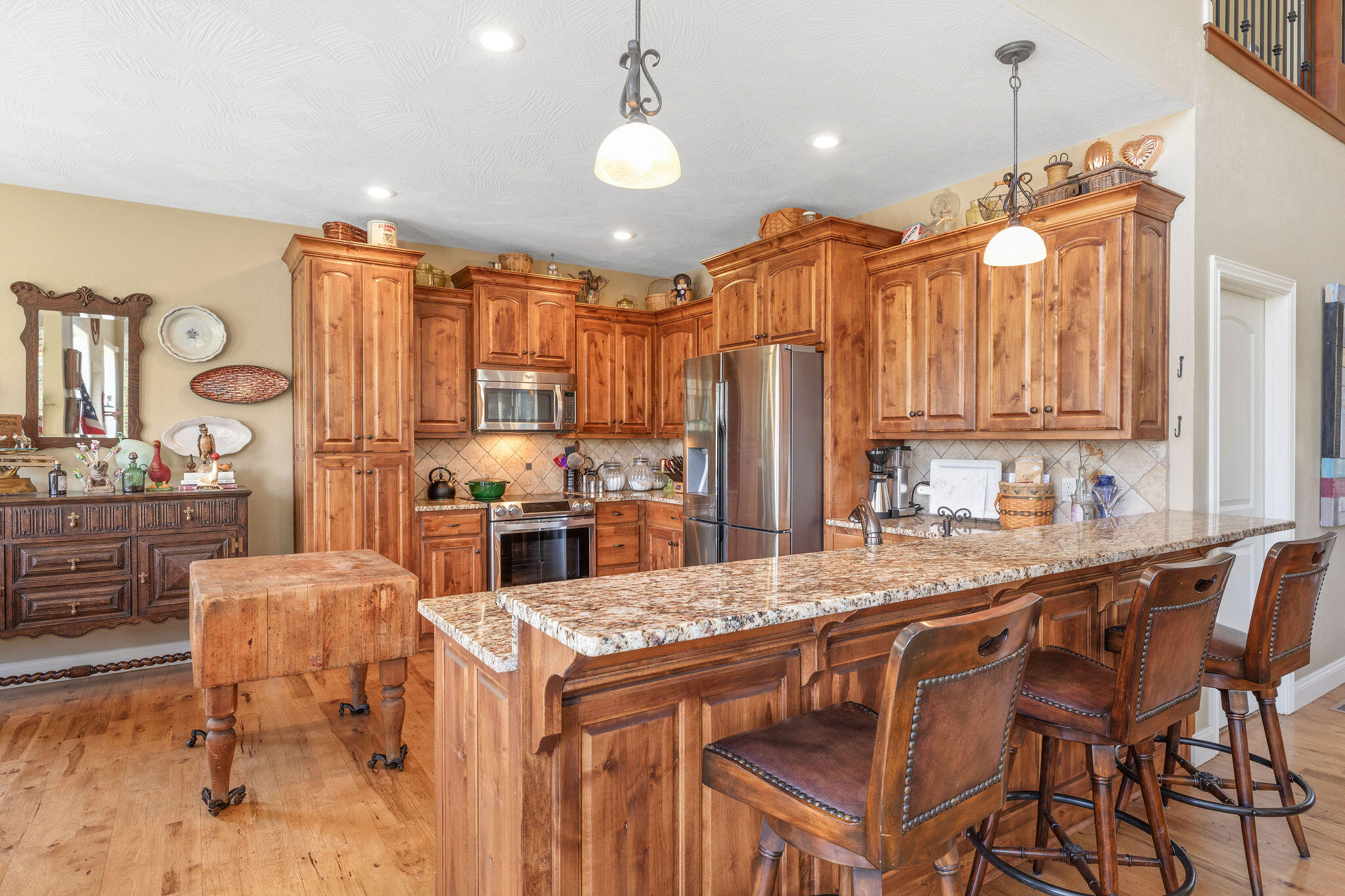 145 The Provence Property Photo 14