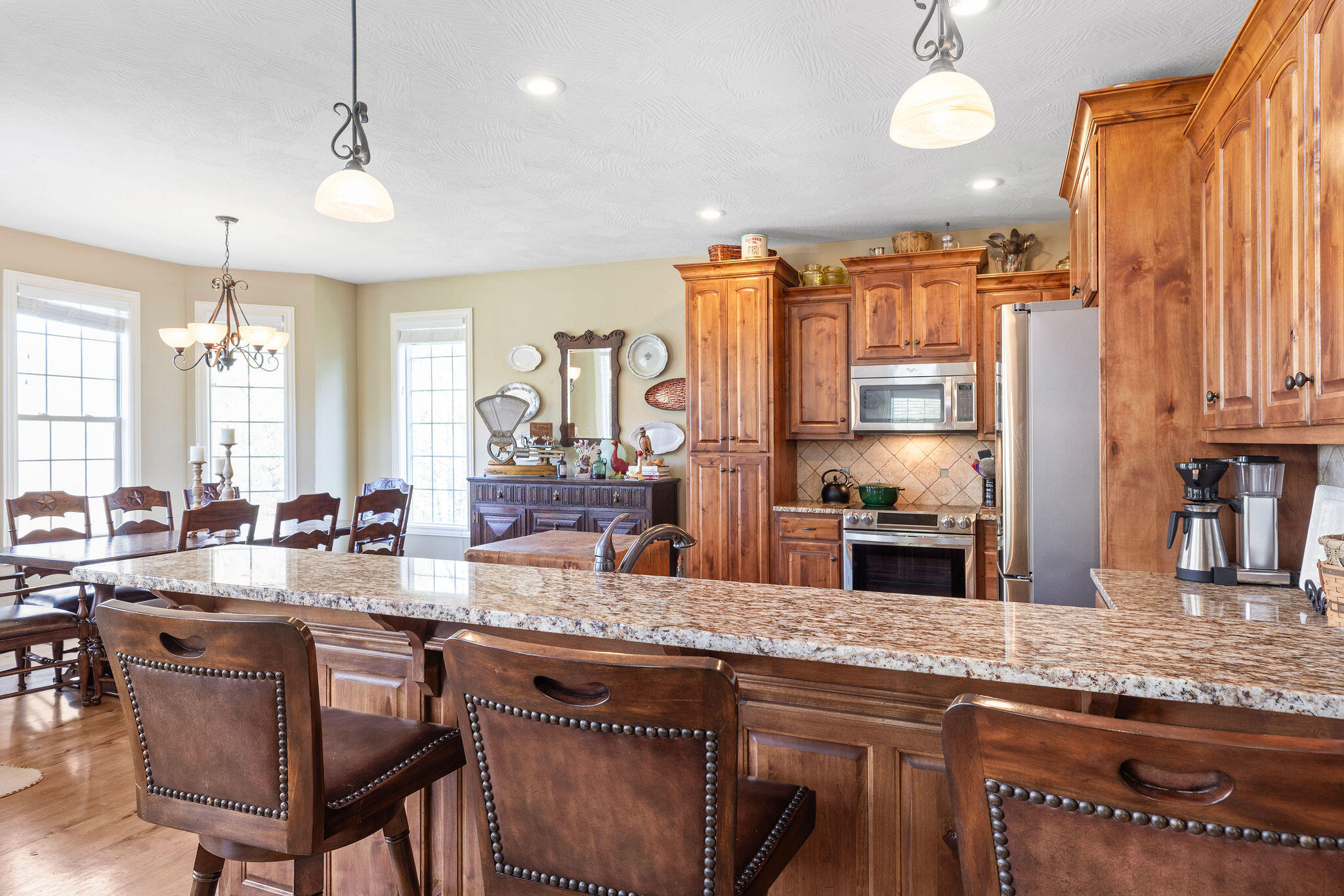 145 The Provence Property Photo 16