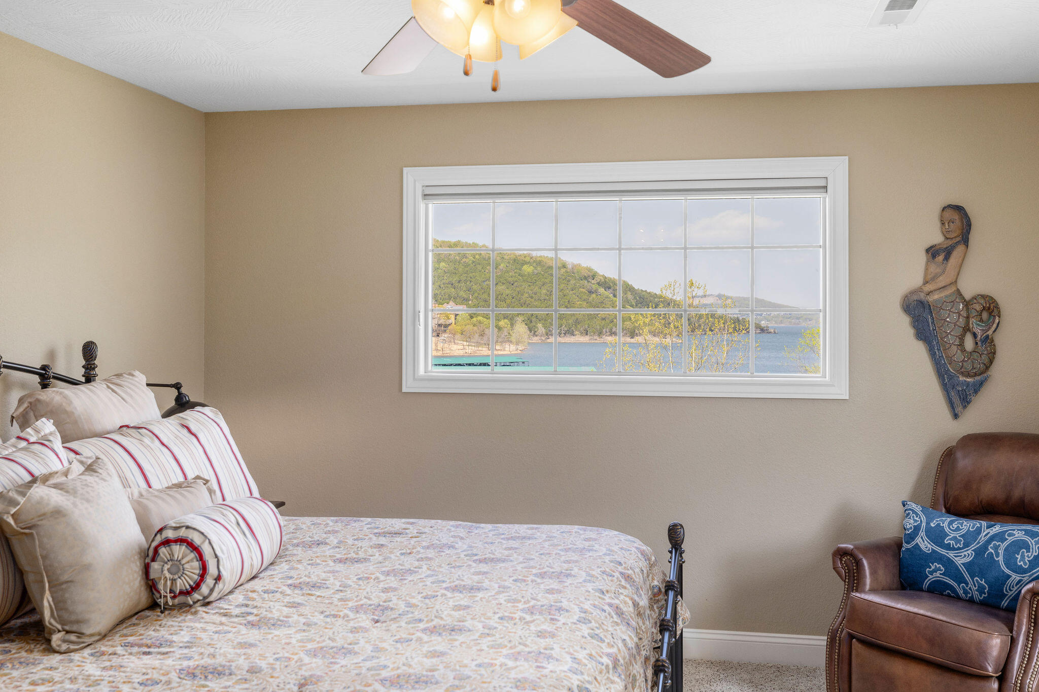 145 The Provence Property Photo 27