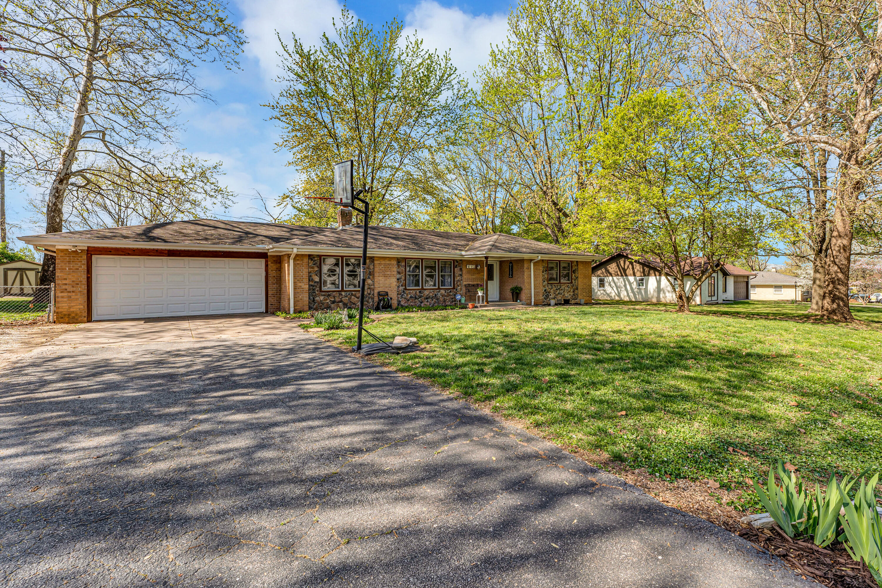 112 Ridgeview Drive Property Photo