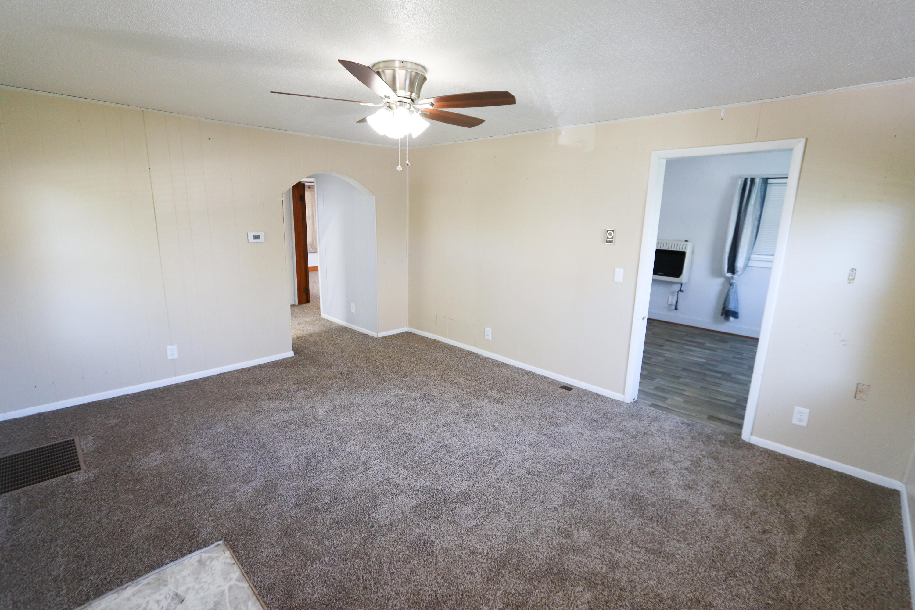 419 East Olive Street Property Photo 3