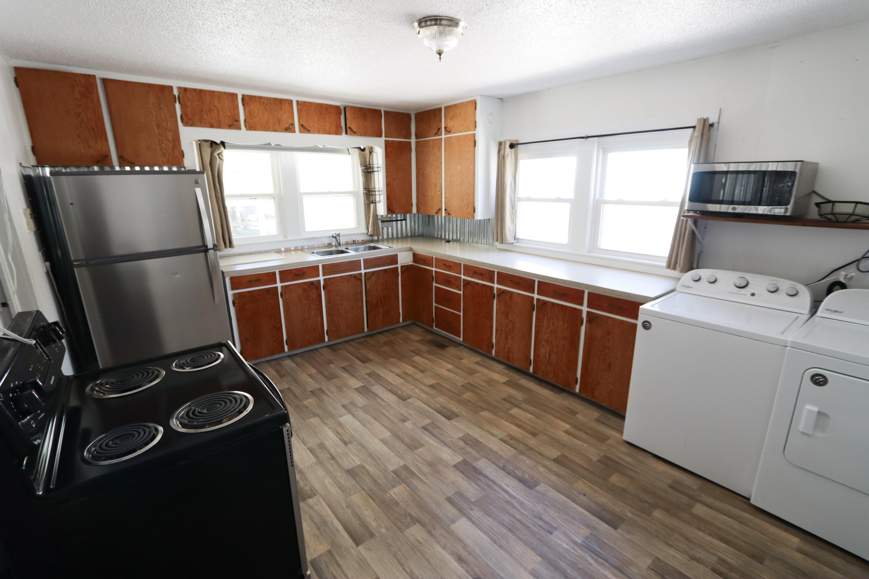 419 East Olive Street Property Photo 16