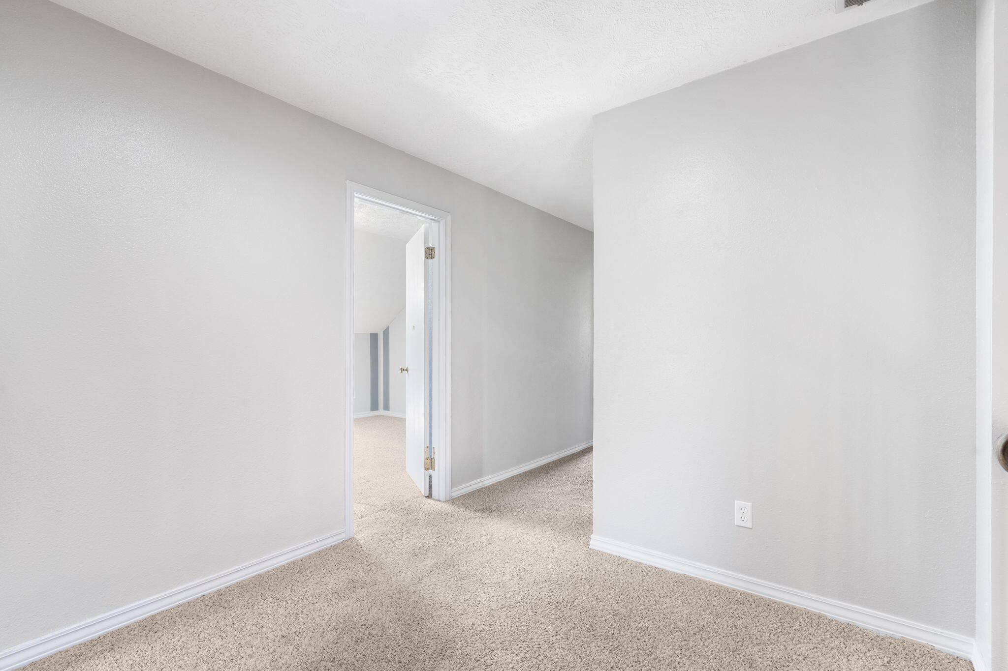 4708-4710 North 15th Street Property Photo 27