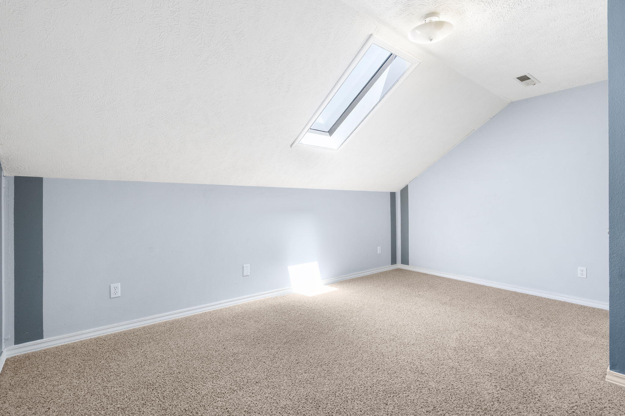 4708-4710 North 15th Street Property Photo 28