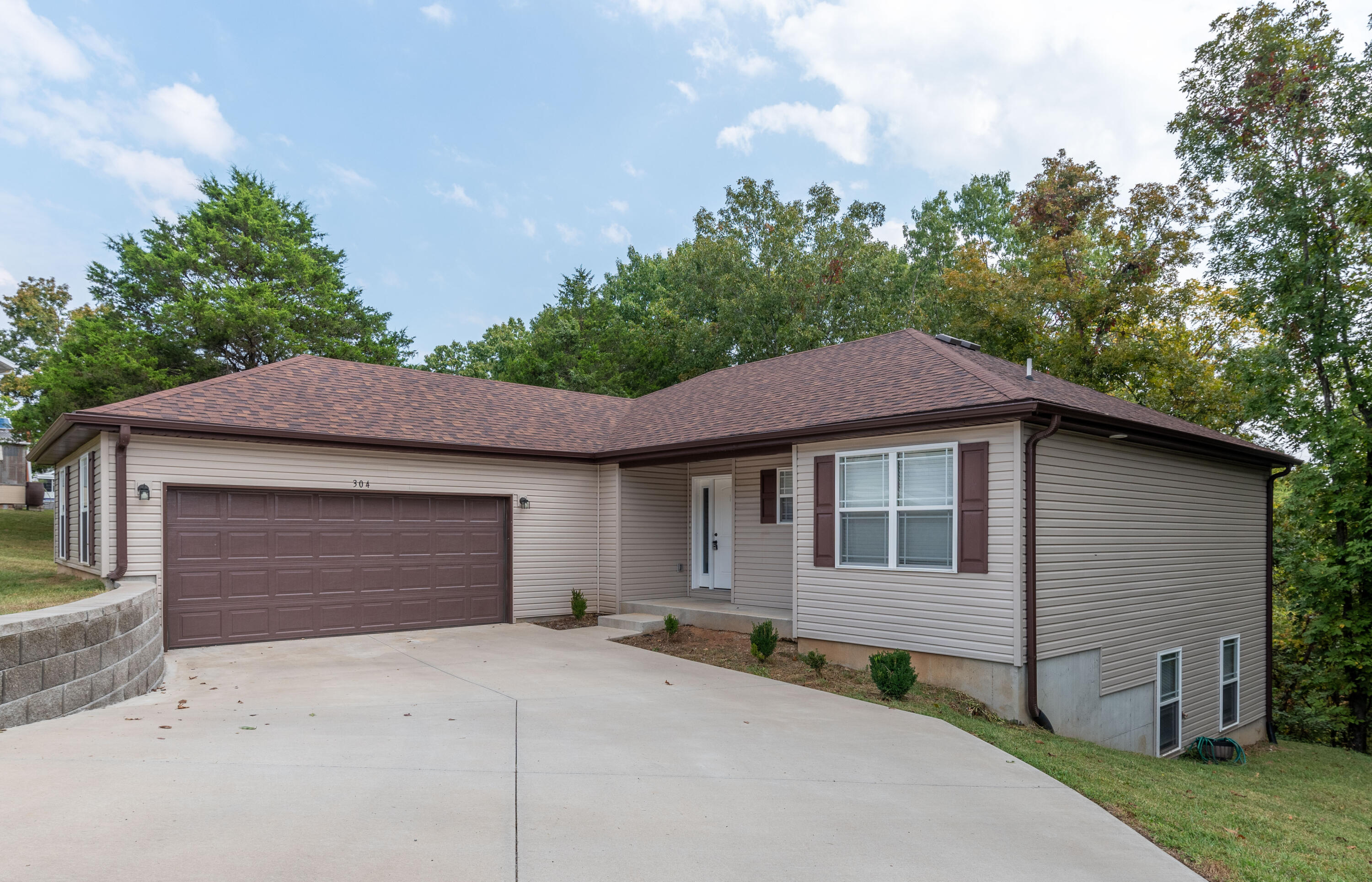 304 Dogwood Place Property Photo