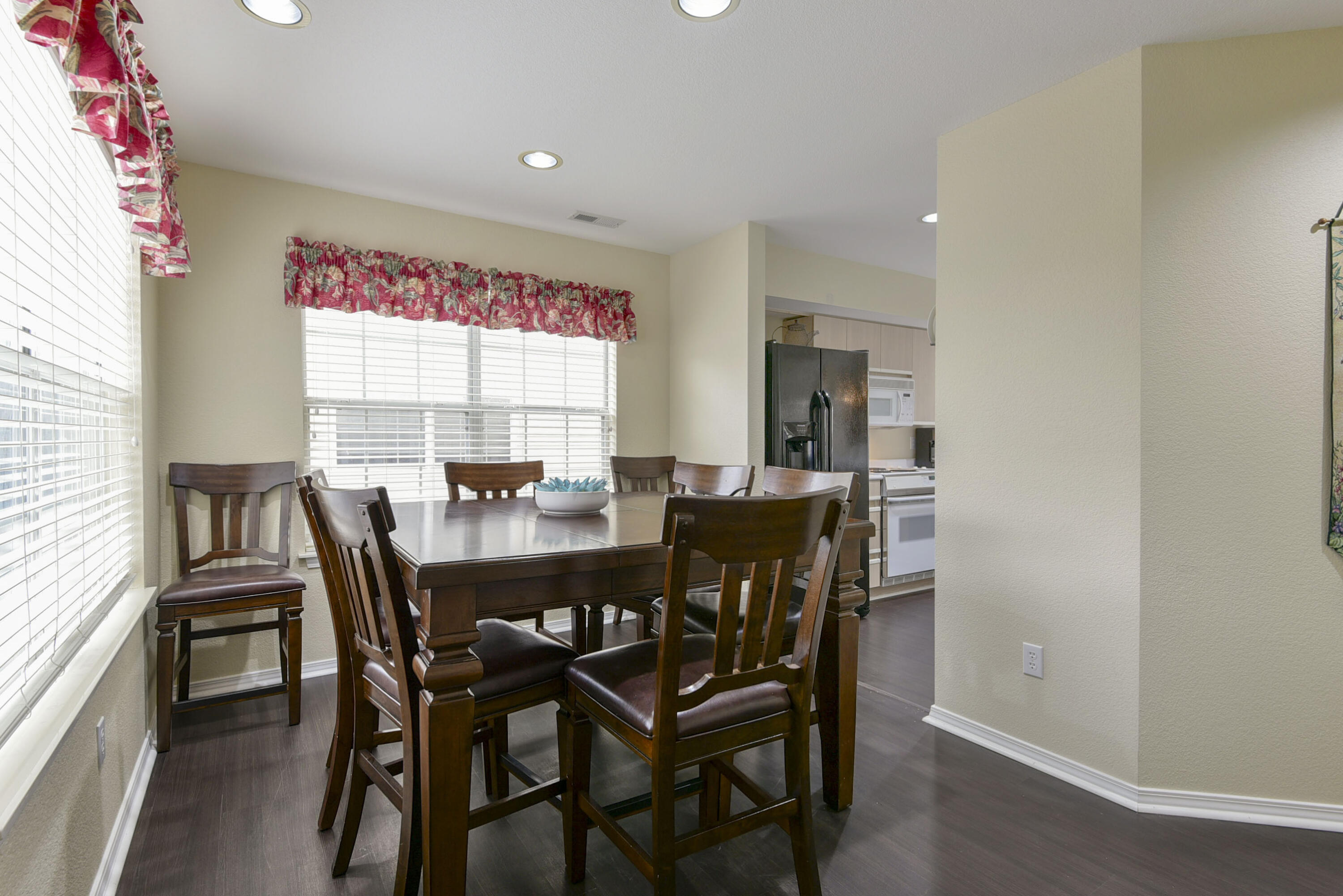 351 Wildwood Drive South Property Photo 10