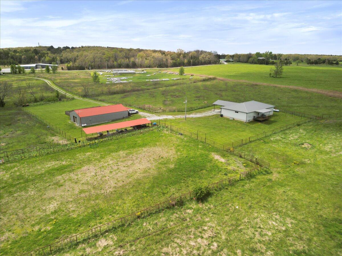 18351 Highway Bb Property Photo 2