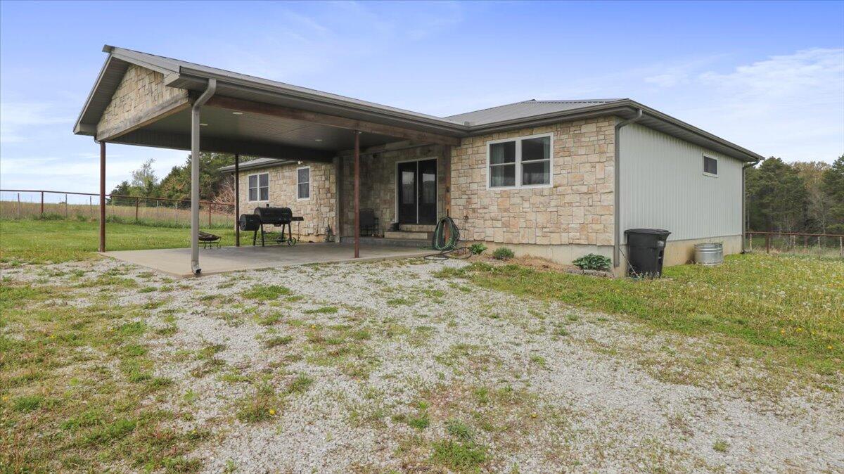 18351 Highway Bb Property Photo 3