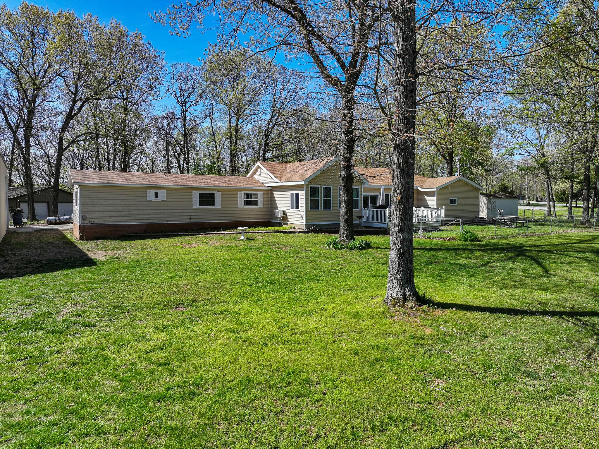 1297 Southeast 879 Pvt Rd Property Photo 39