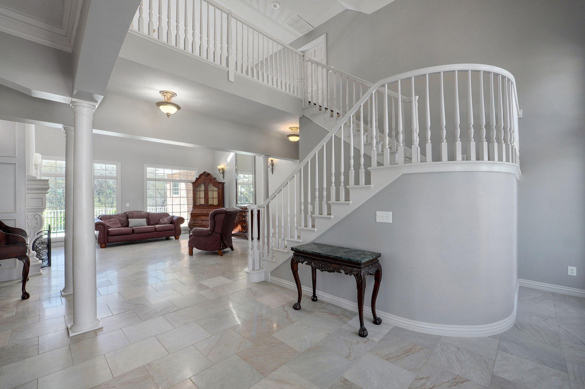 341 West Castlegate Drive Property Photo 14