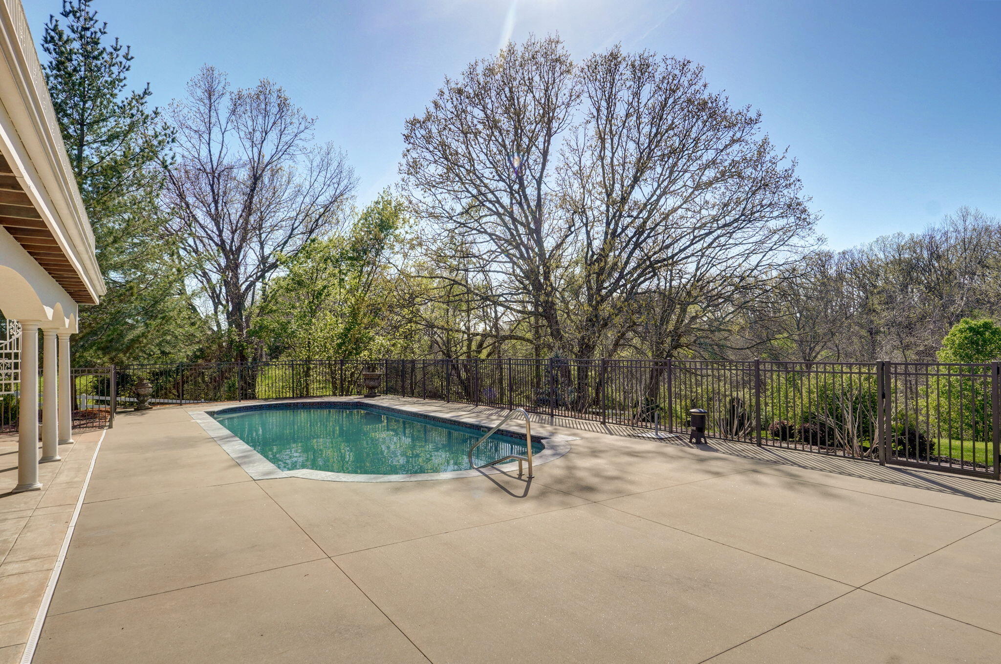 341 West Castlegate Drive Property Photo 87