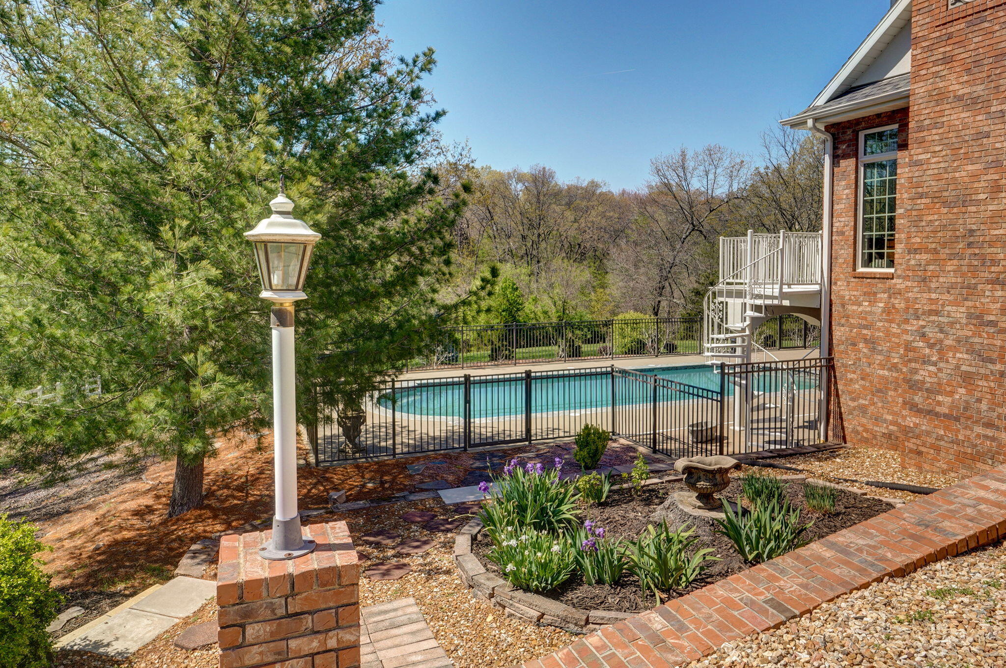 341 West Castlegate Drive Property Photo 88