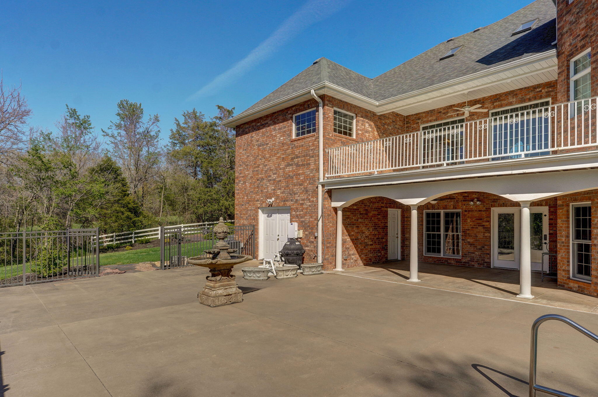 341 West Castlegate Drive Property Photo 89