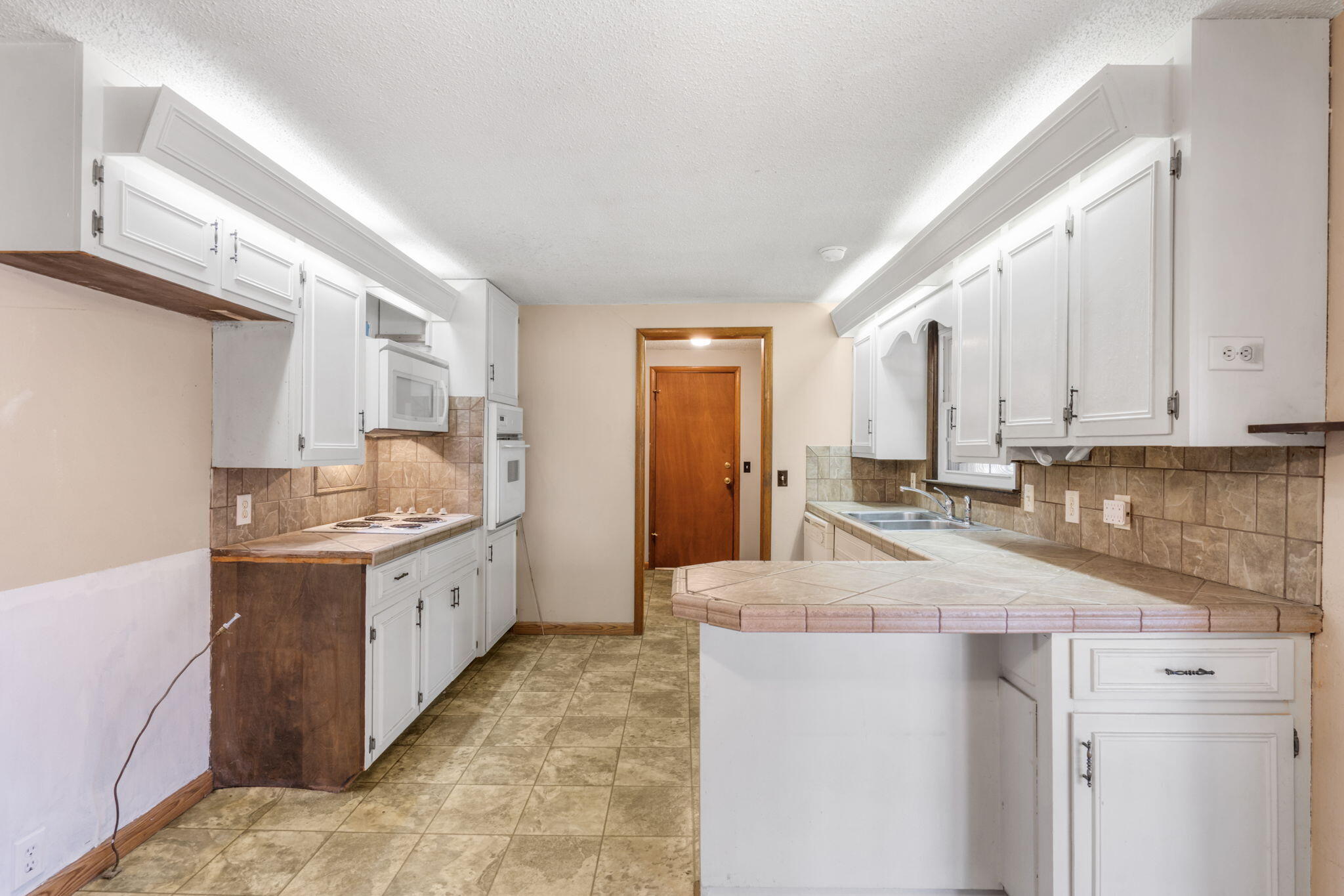 513 Grand Avenue Property Photo 7