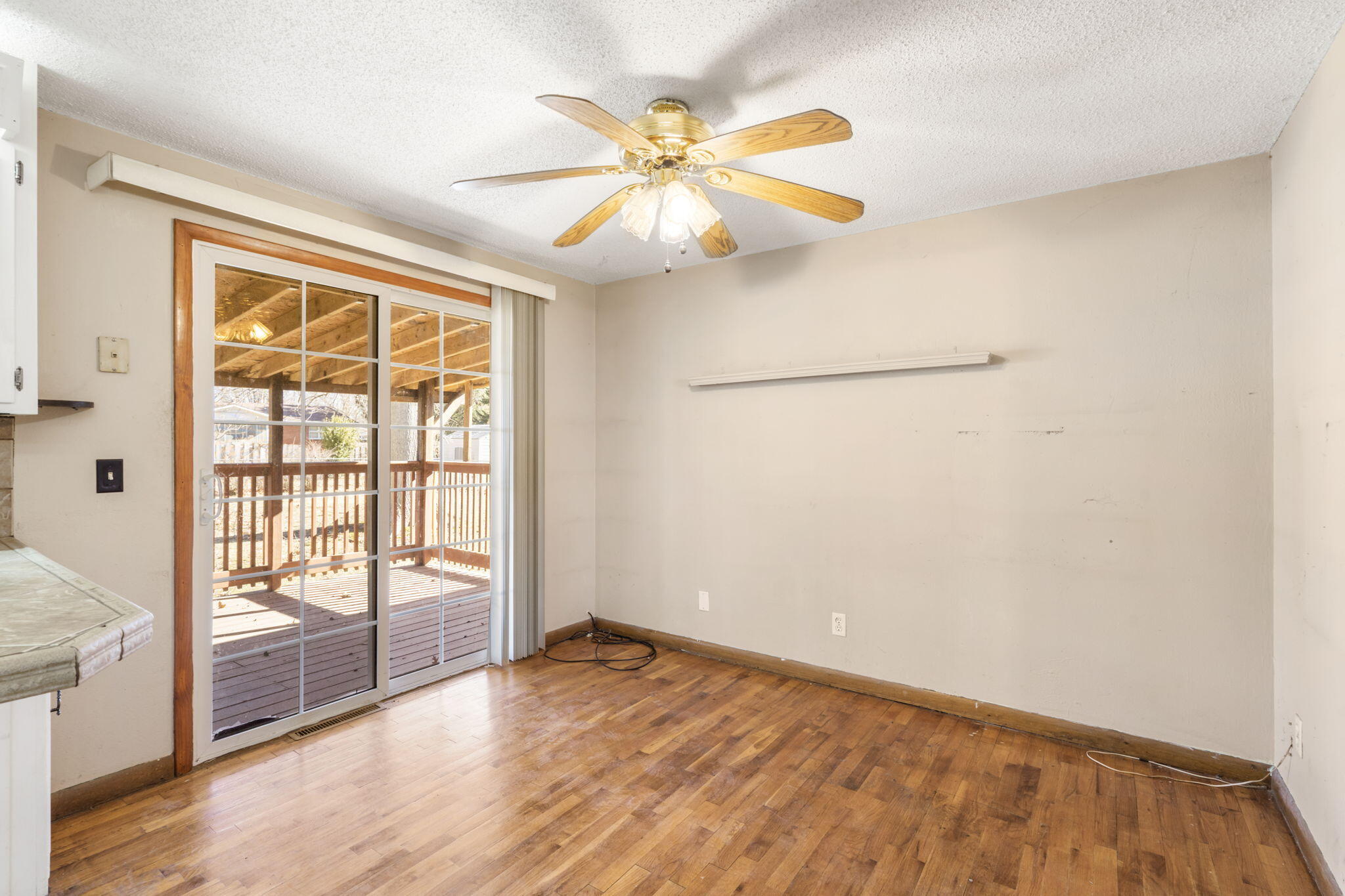 513 Grand Avenue Property Photo 9