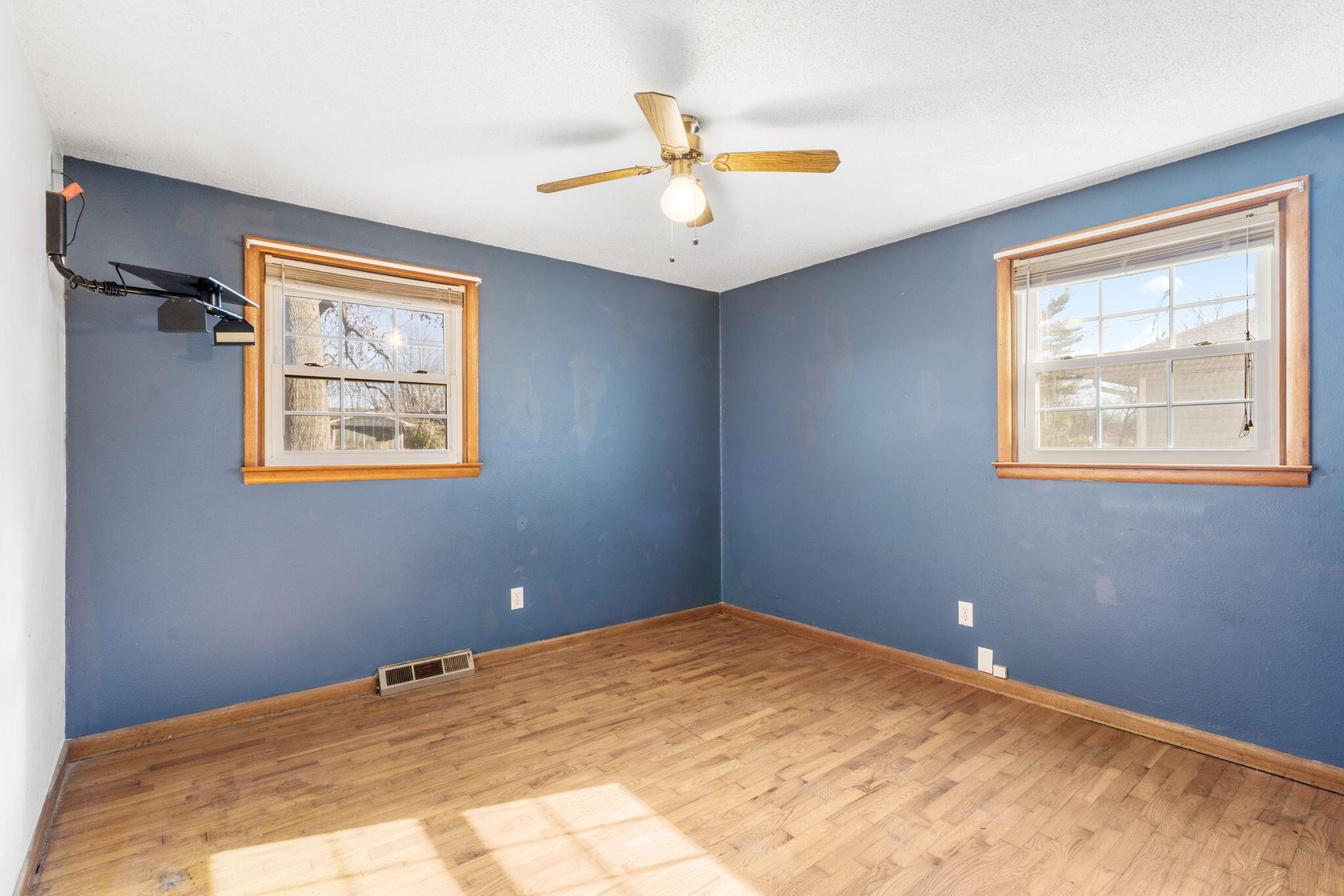 513 Grand Avenue Property Photo 14