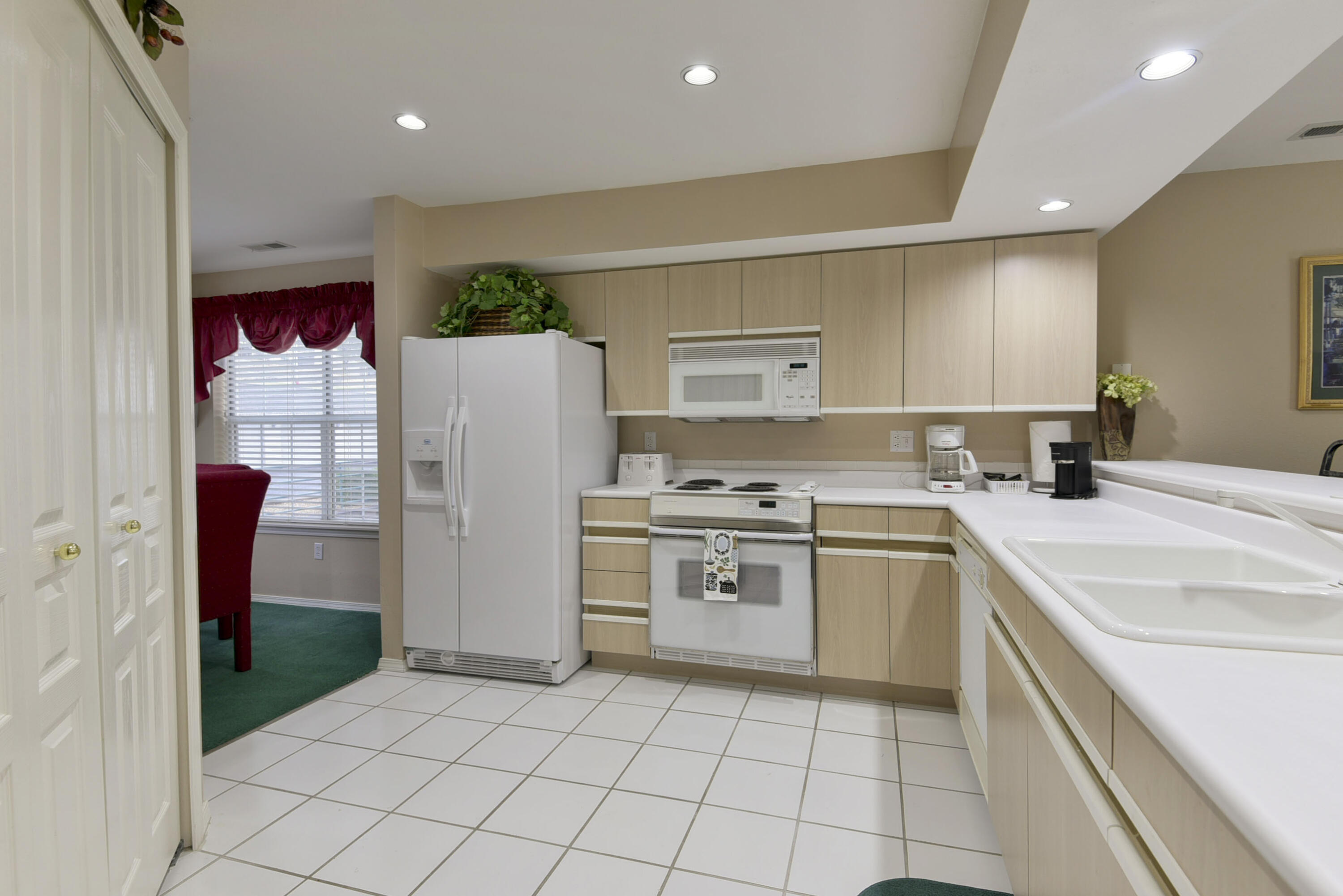 351 Wildwood Drive South Property Photo 13