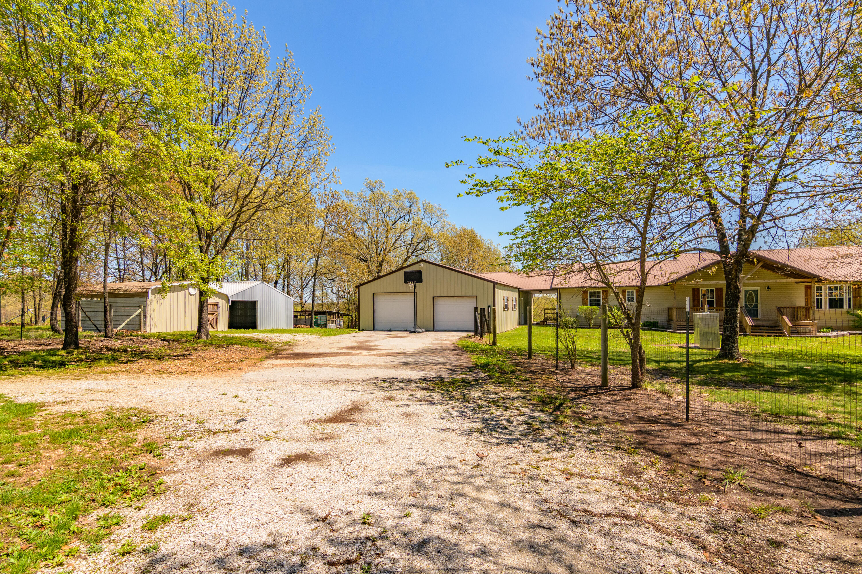 1220 South Marshfield Road Property Photo