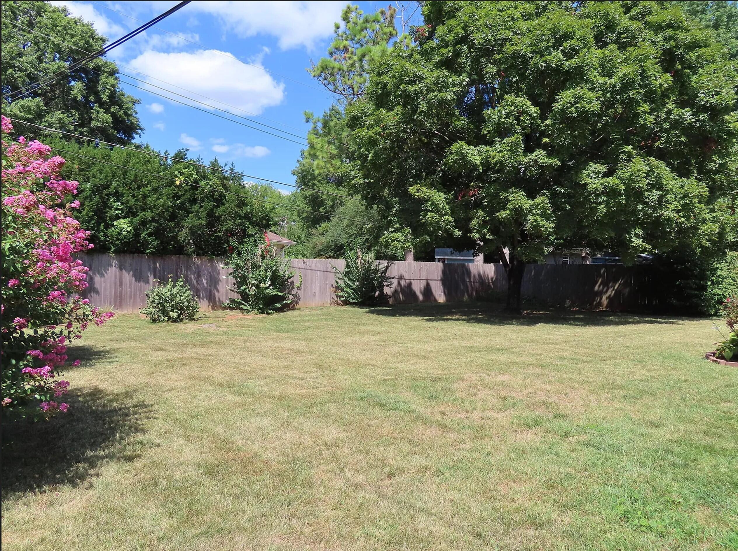 1961 East Woodland Street Property Photo 28