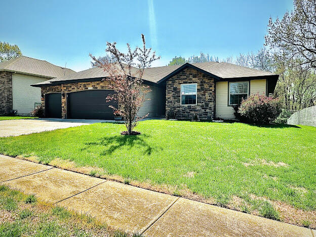 2116 West Mcclernon Street Property Photo