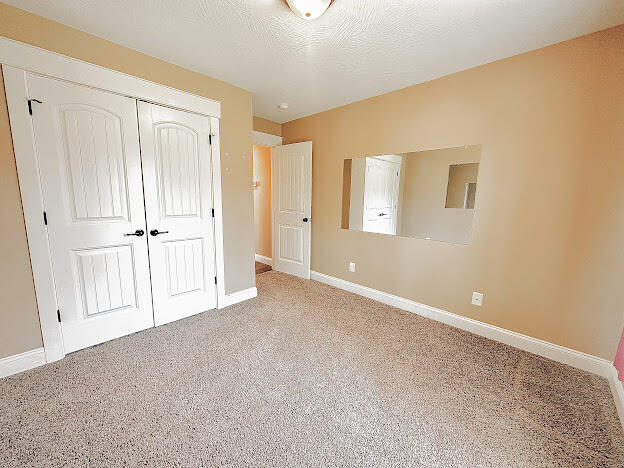 2116 West Mcclernon Street Property Photo 6